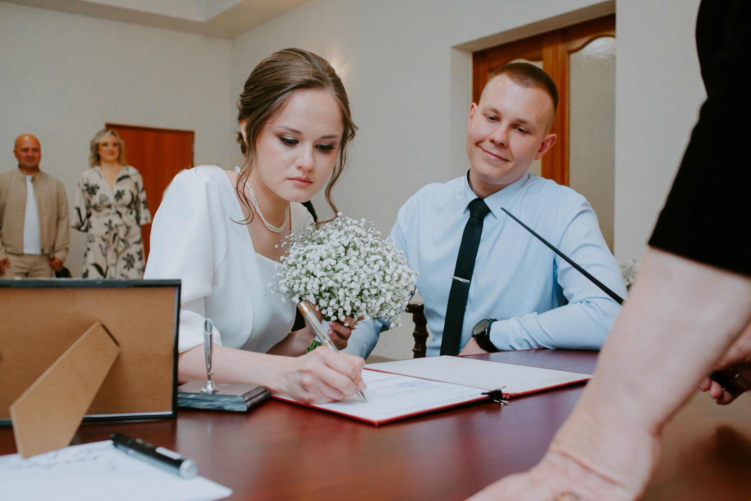 Загс и прогулка. Владислав и Екатерина. Фотограф в Челябинске Ополихина Анна