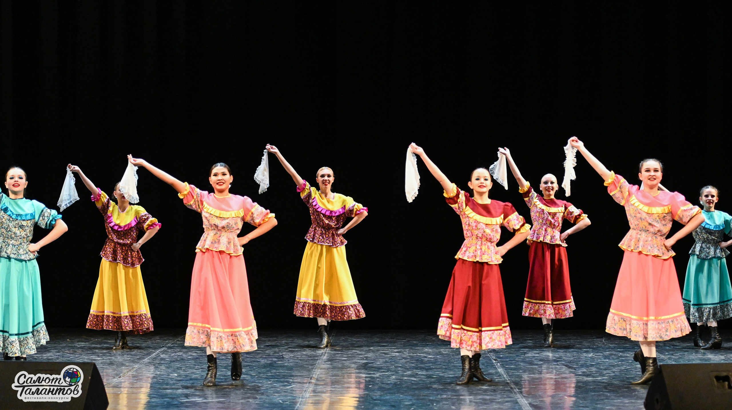 31.10.2024 6-й Международный Творческий Фестиваль-Конкурс «СЕРДЦЕ УРАЛА» г. Екб. Медиастудия Фото Концепт