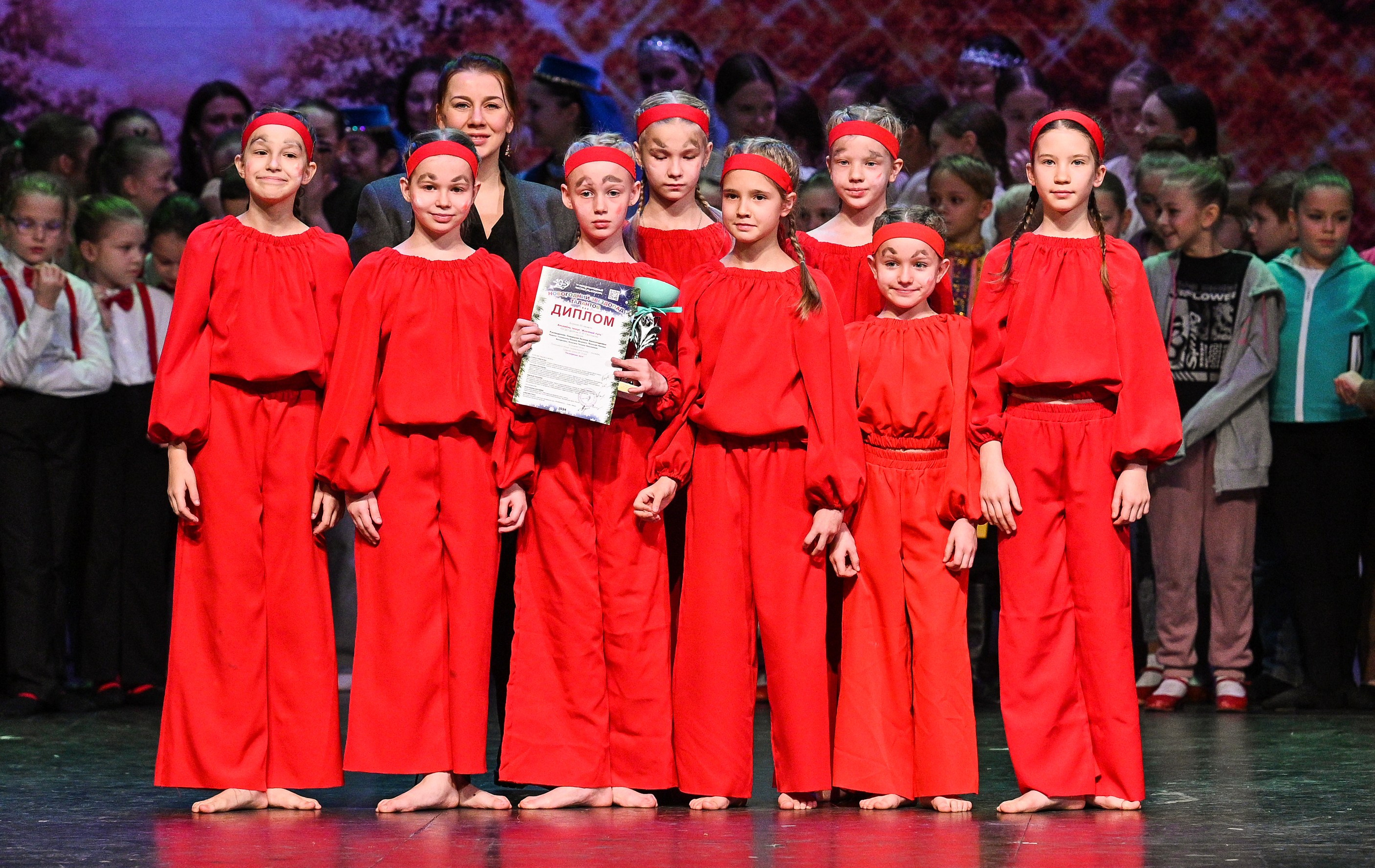 14.11.2024 «Новогодний Звездопад Талантов» Фестивальное движение «Шаг к мечте» г. Москва. Медиастудия Фото Концепт