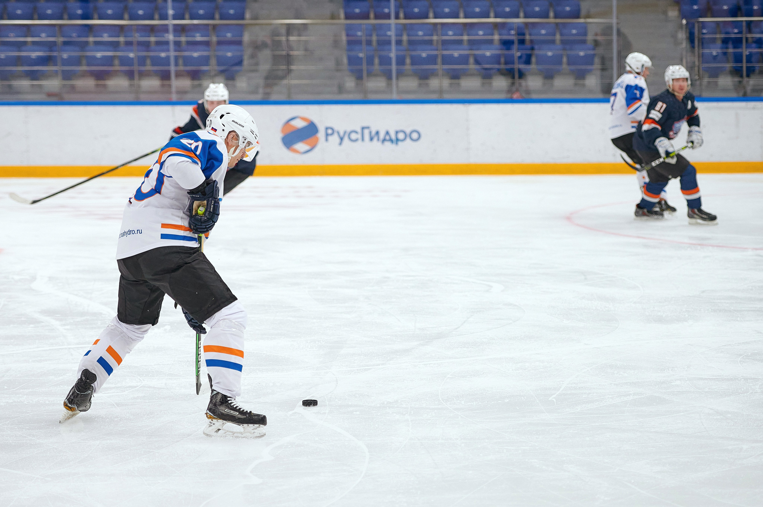 Портфолио репортажной фотосъёмки: Кристалл арена — Хоккей — РусГидро. Фотограф Яковлев Роман — Красноярск