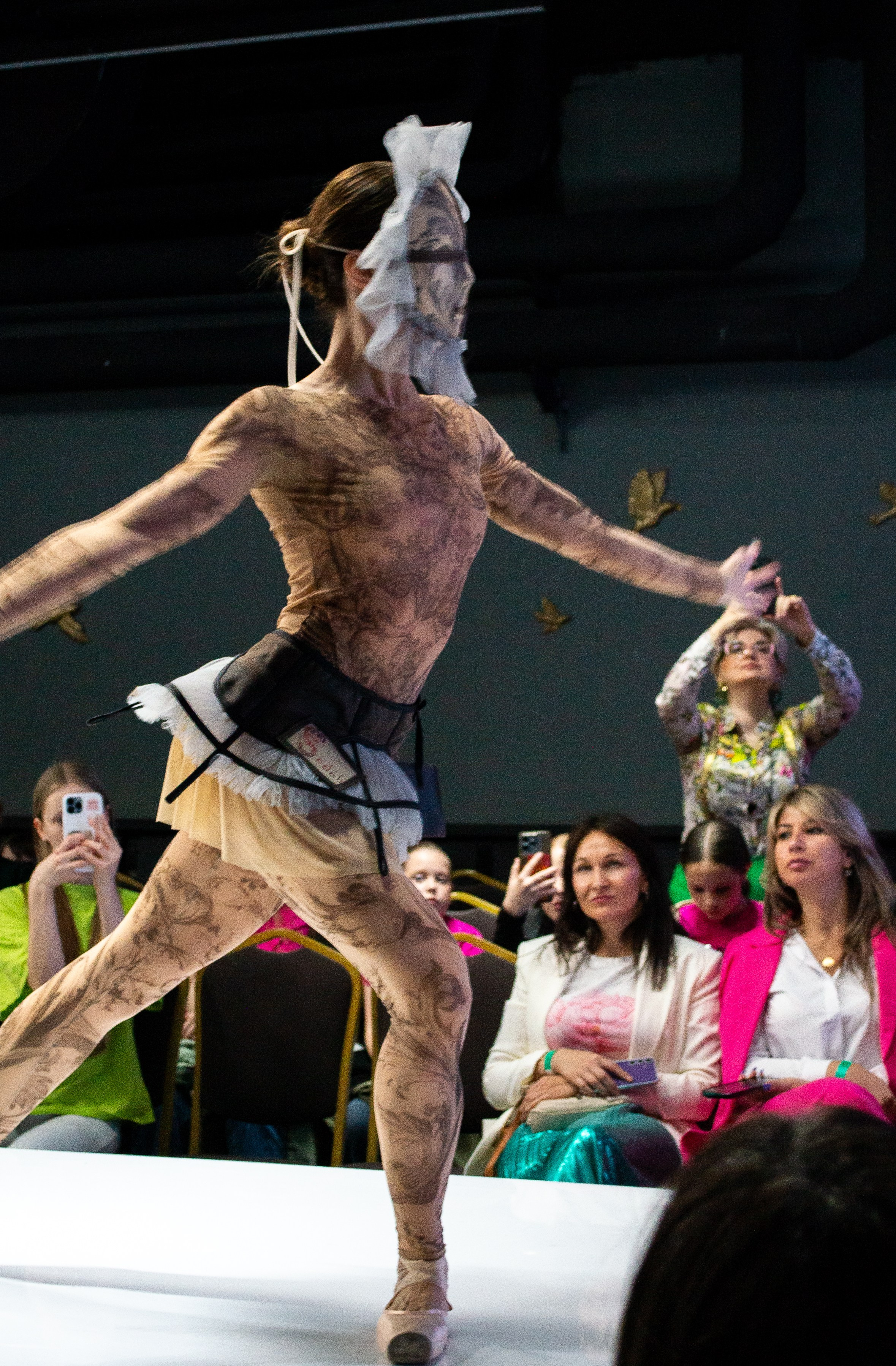 Grand Fashion Day Показ. Victoria Radjevna Репортажный Фотограф — Видеограф Москва • Санкт-Петербург