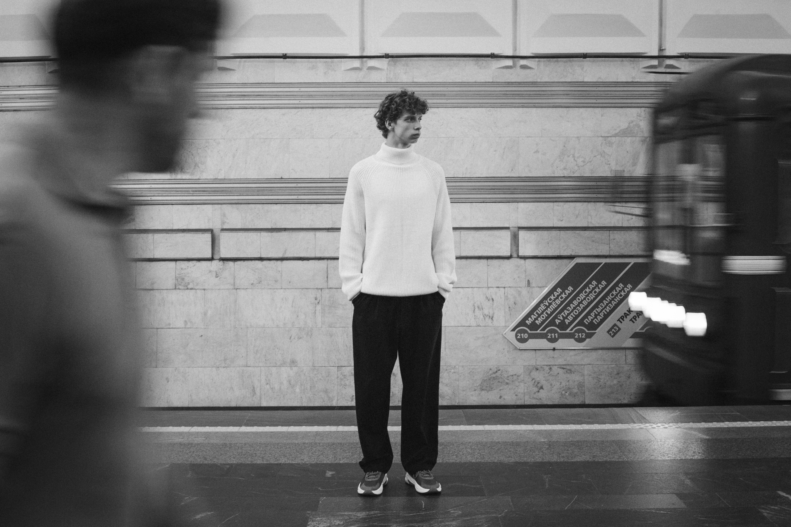 Иван в метро. Портретный фотограф в Минске
