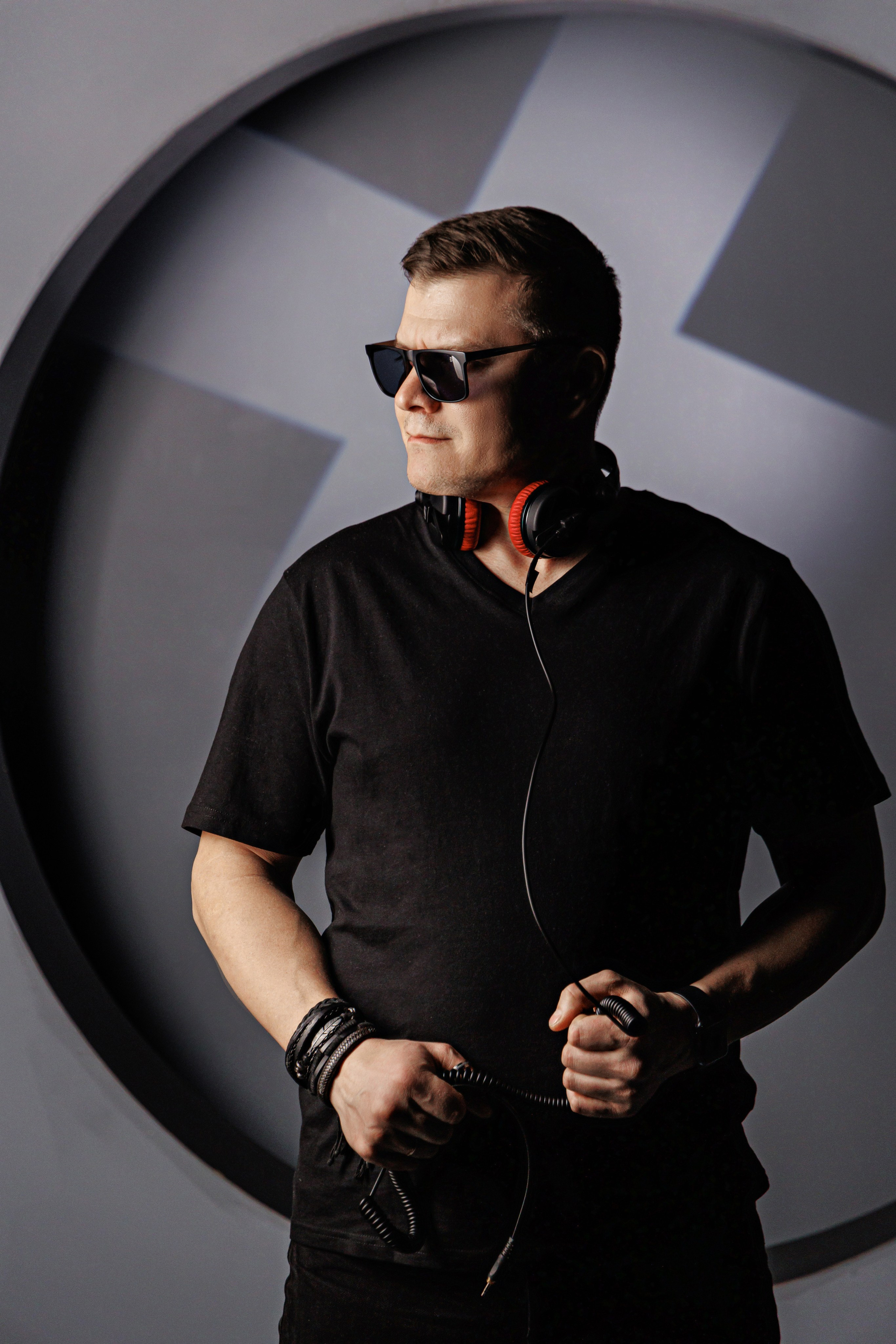 Портрет для рекламы DJ