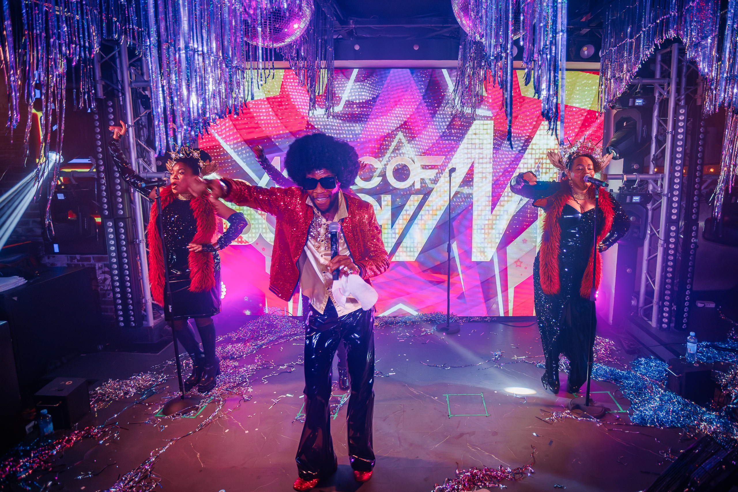 «Magic of BONEY`M «_Чайка на пляже_Ялта_06.12.2025 г. Аминов Руслан | Фотограф