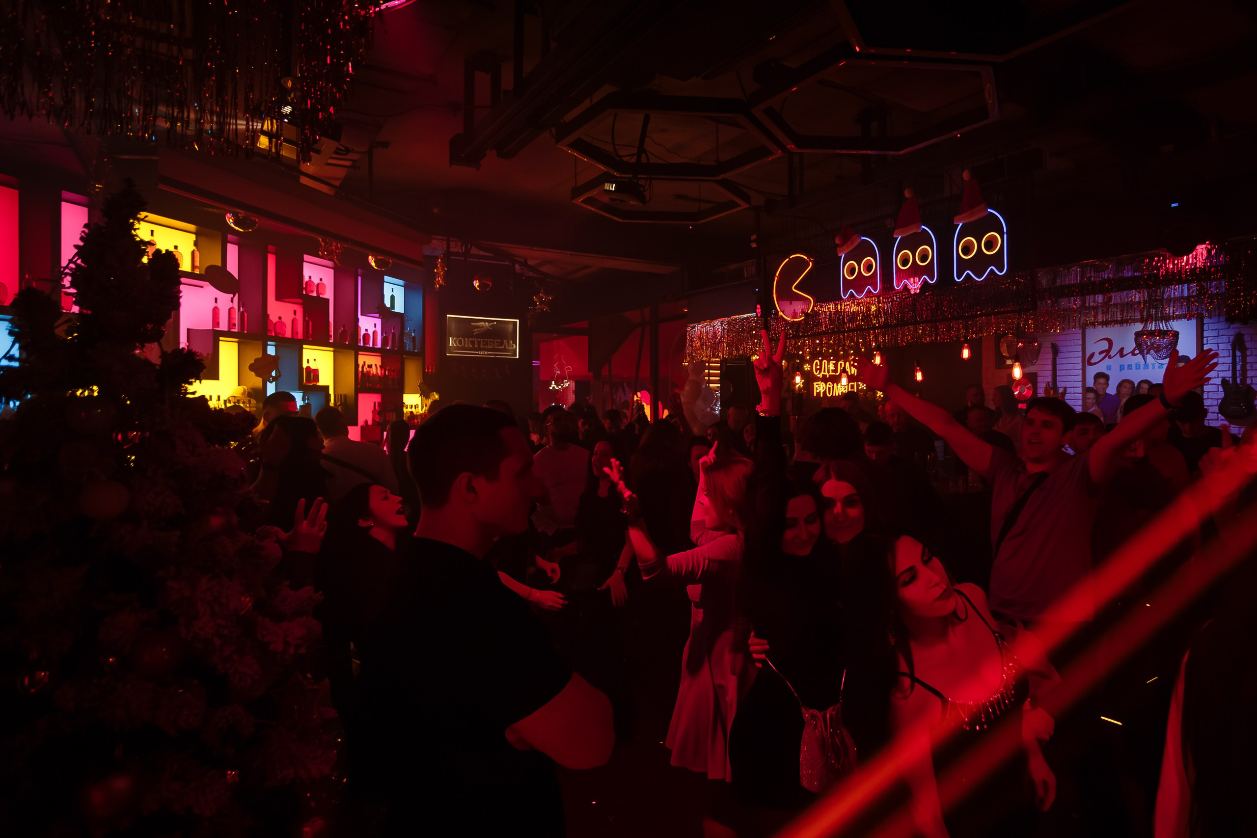 Новогодняя ночь_Santa Barbara_Симферополь_31.12.2024. Аминов Руслан | Фотограф