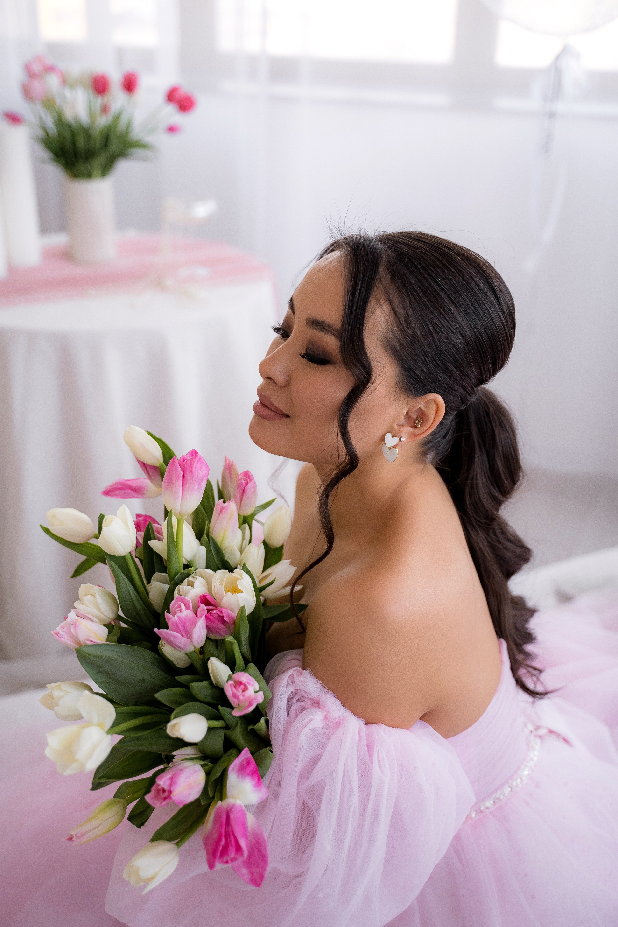 Тюльпановое настроение. Фотостудия Малина в городе Улан-Удэ. Фотограф Ирина Жарникова