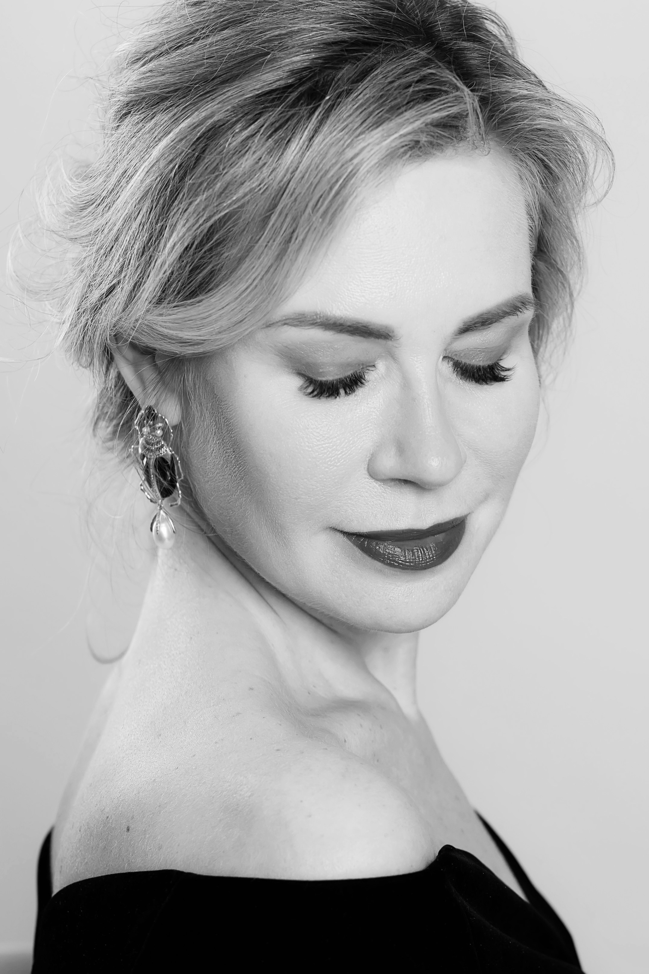 Портретная фотосессия в студии СПб: сдержанный шик и элегантность. Портретные фотосессии, контент-съемки, репортаж