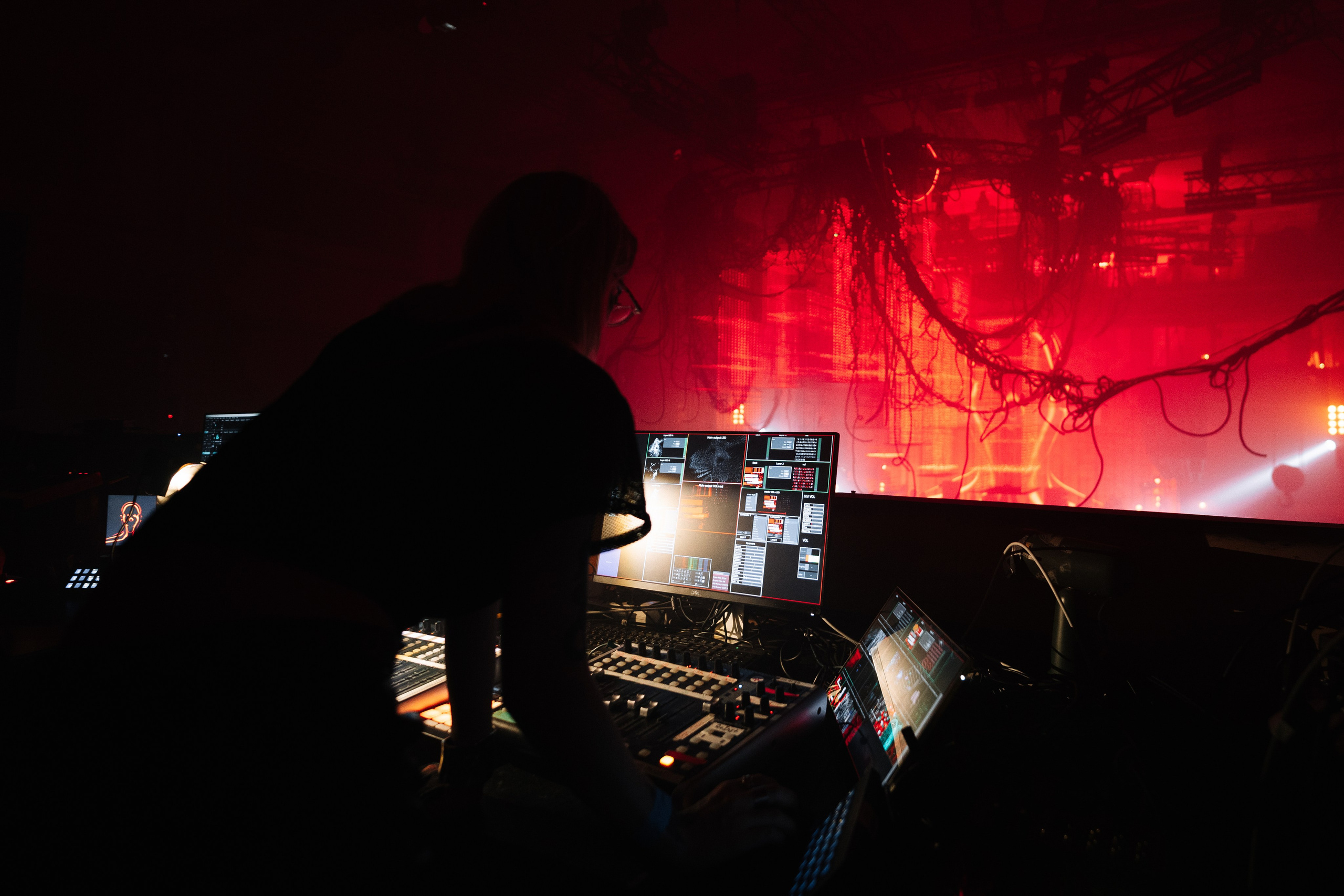 Ø, SILA SVETA. @tomrus: Рустам Шагиморданов — фотограф