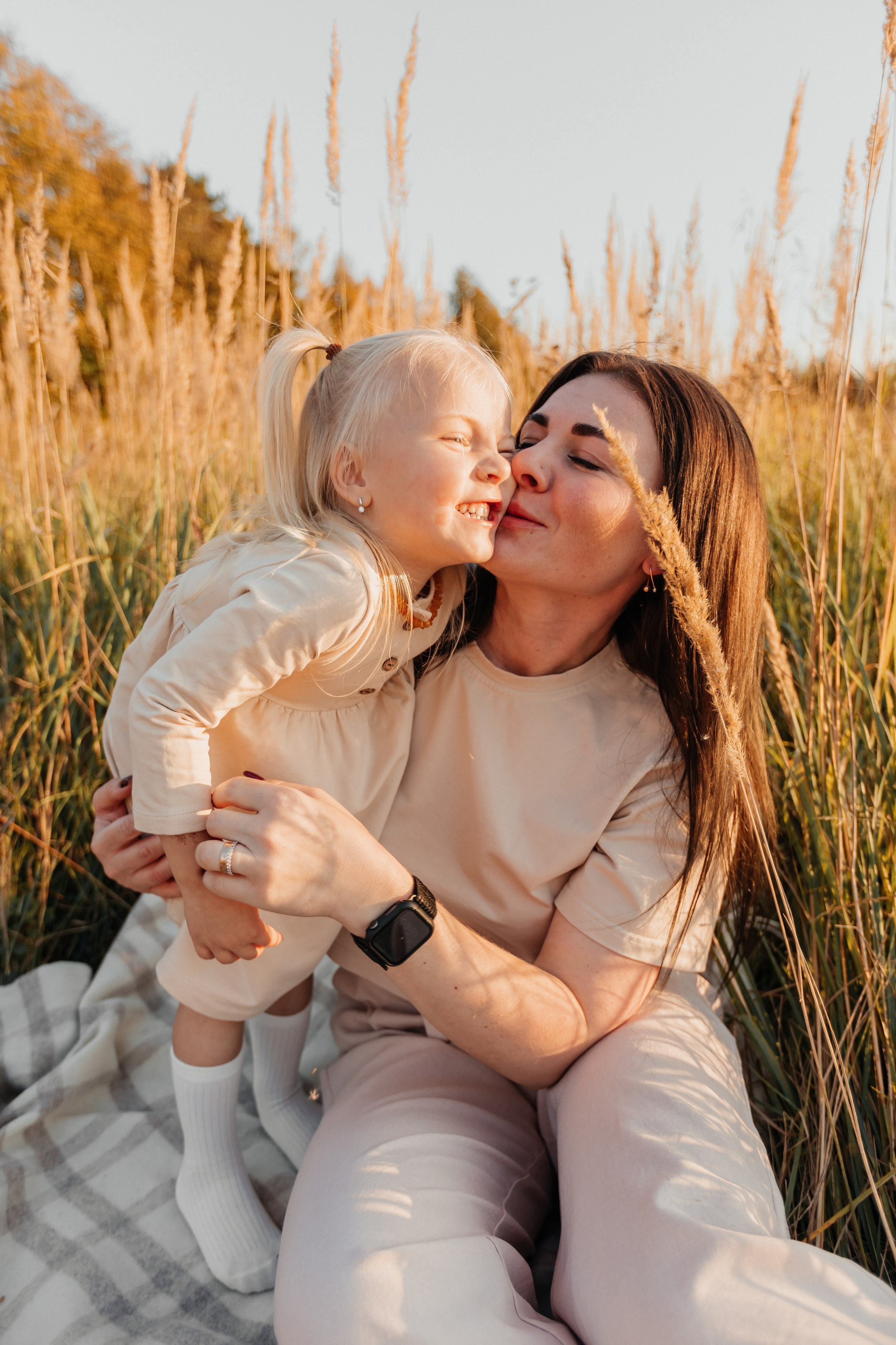 Ирина и Кира. п. Свердловский. Колесникова Татьяна. Фотограф новорожденных Щёлково, Москва, Королев