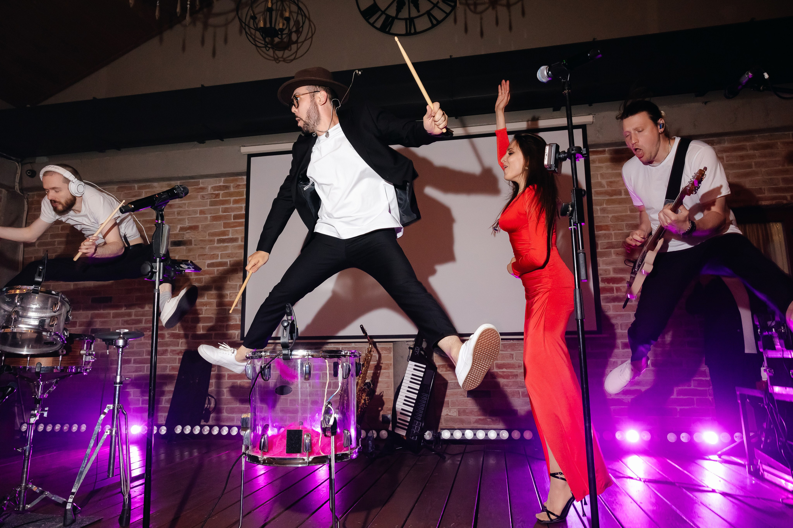 Даша & Антон. Агентство по организации мероприятий