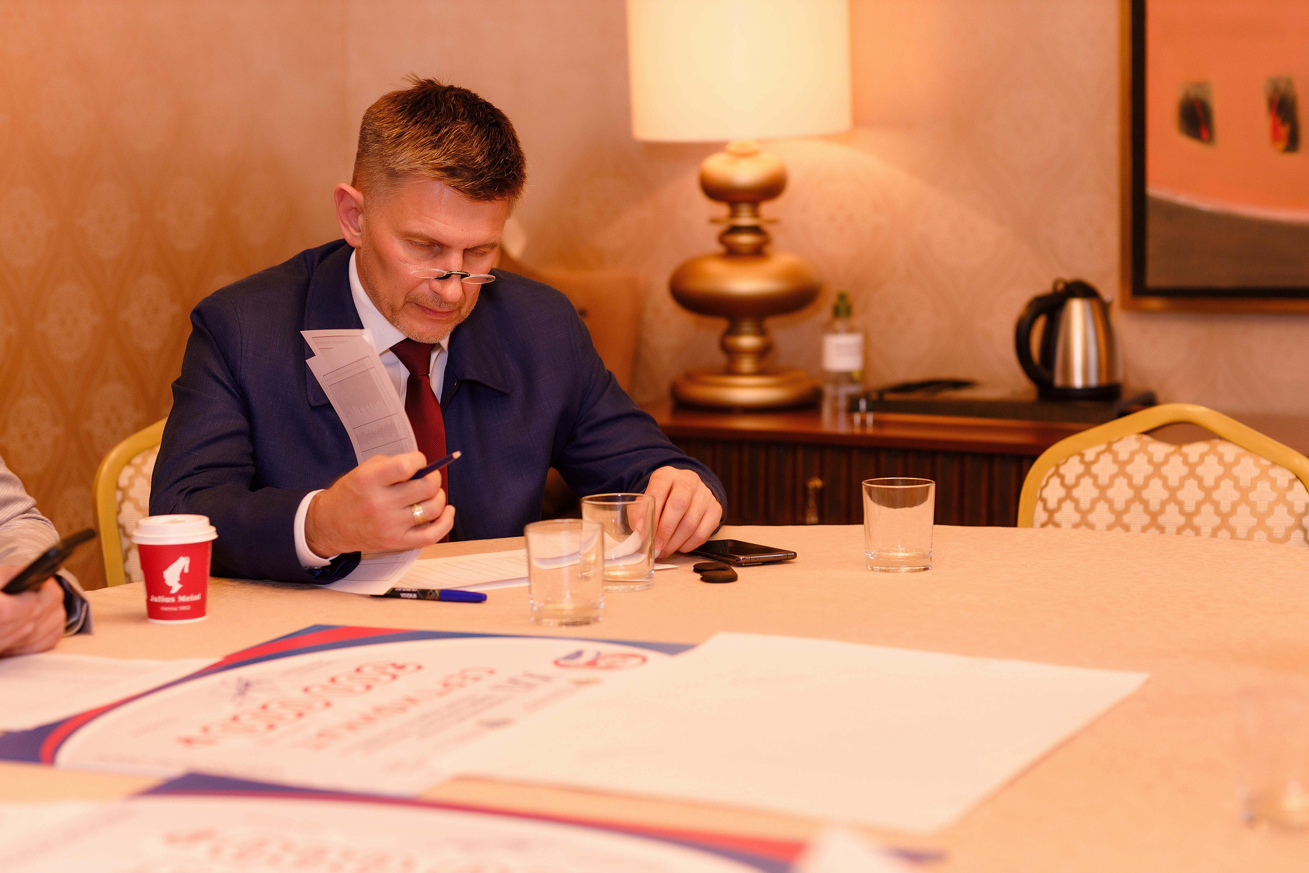 Лучший водитель троллейбуса России — 2024. Портретный и репортажный фотограф в Чебоксарах Андриян Чаркин