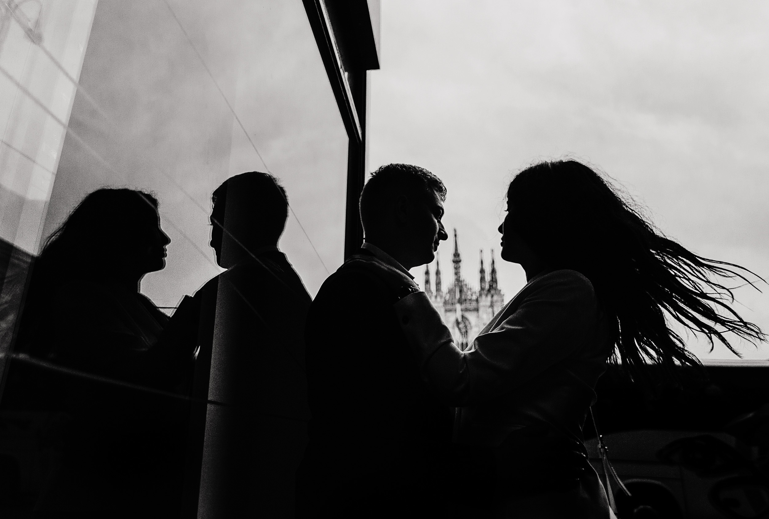 Igor + Regina / LOVE STORY / Milan. Fotografo e videografo matrimonio in Italia: Roma, Milano, Venezia, Fi