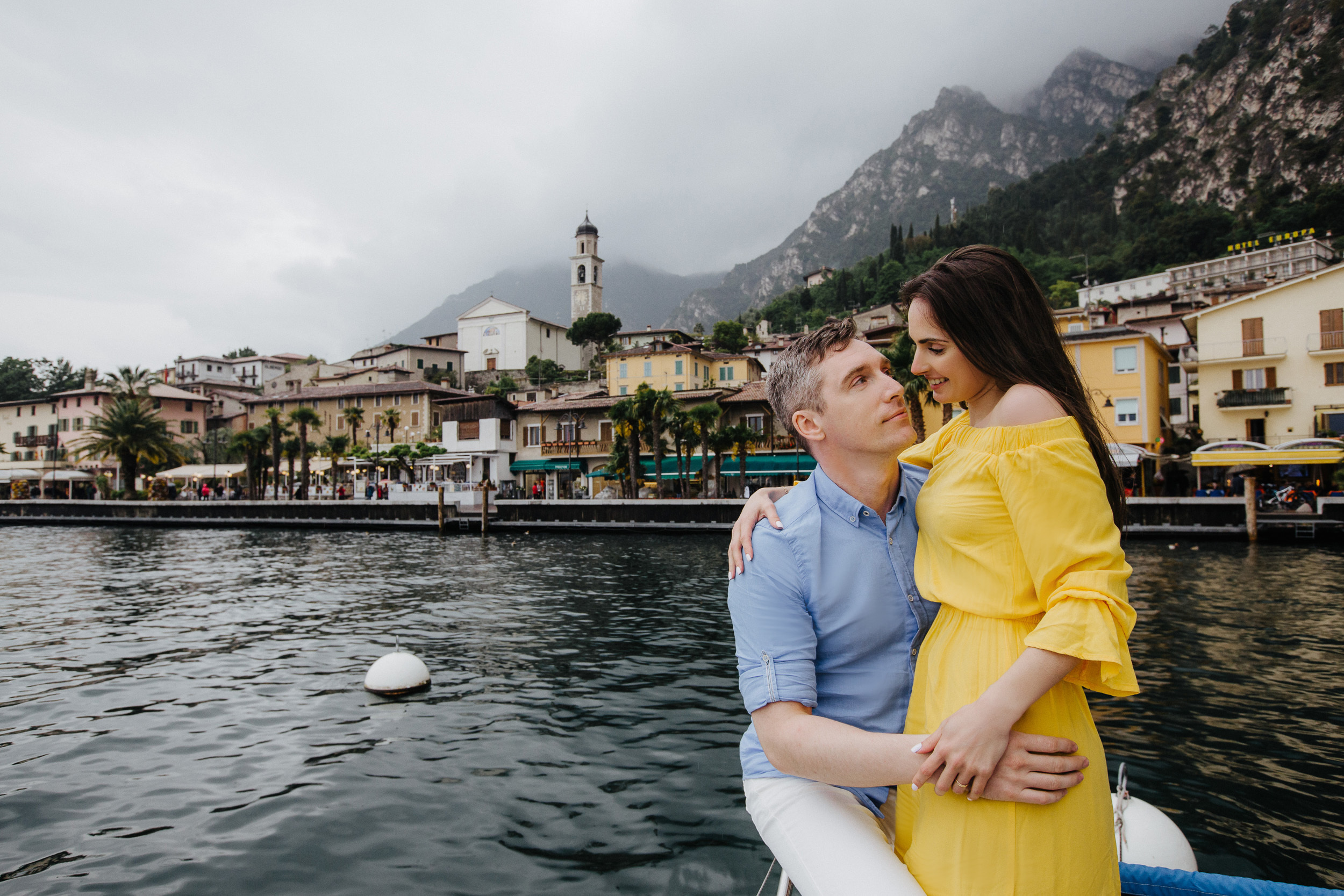 Evegniy + Angelina / LOVE STORY / Garda lake. Photographer and videographer for wedding in Italy: Rome, Milan, Venic