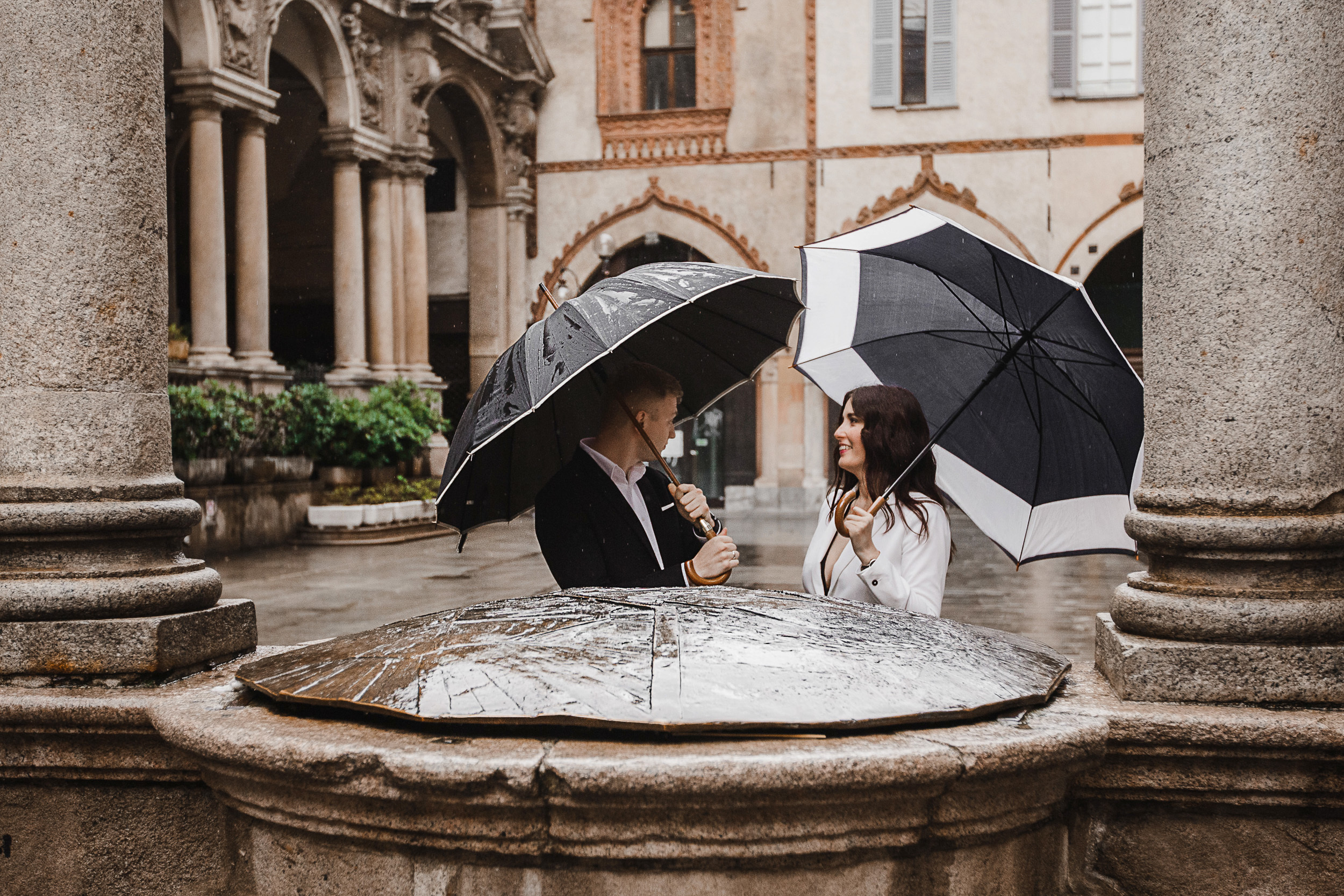 Igor + Regina / LOVE STORY / Milan. Fotografo e videografo matrimonio in Italia: Roma, Milano, Venezia, Fi