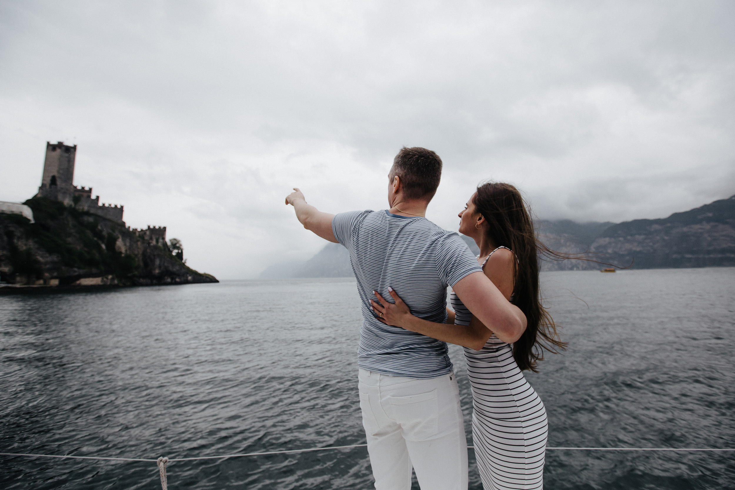Evegniy + Angelina / LOVE STORY / Garda lake. Photographer and videographer for wedding in Italy: Rome, Milan, Venic
