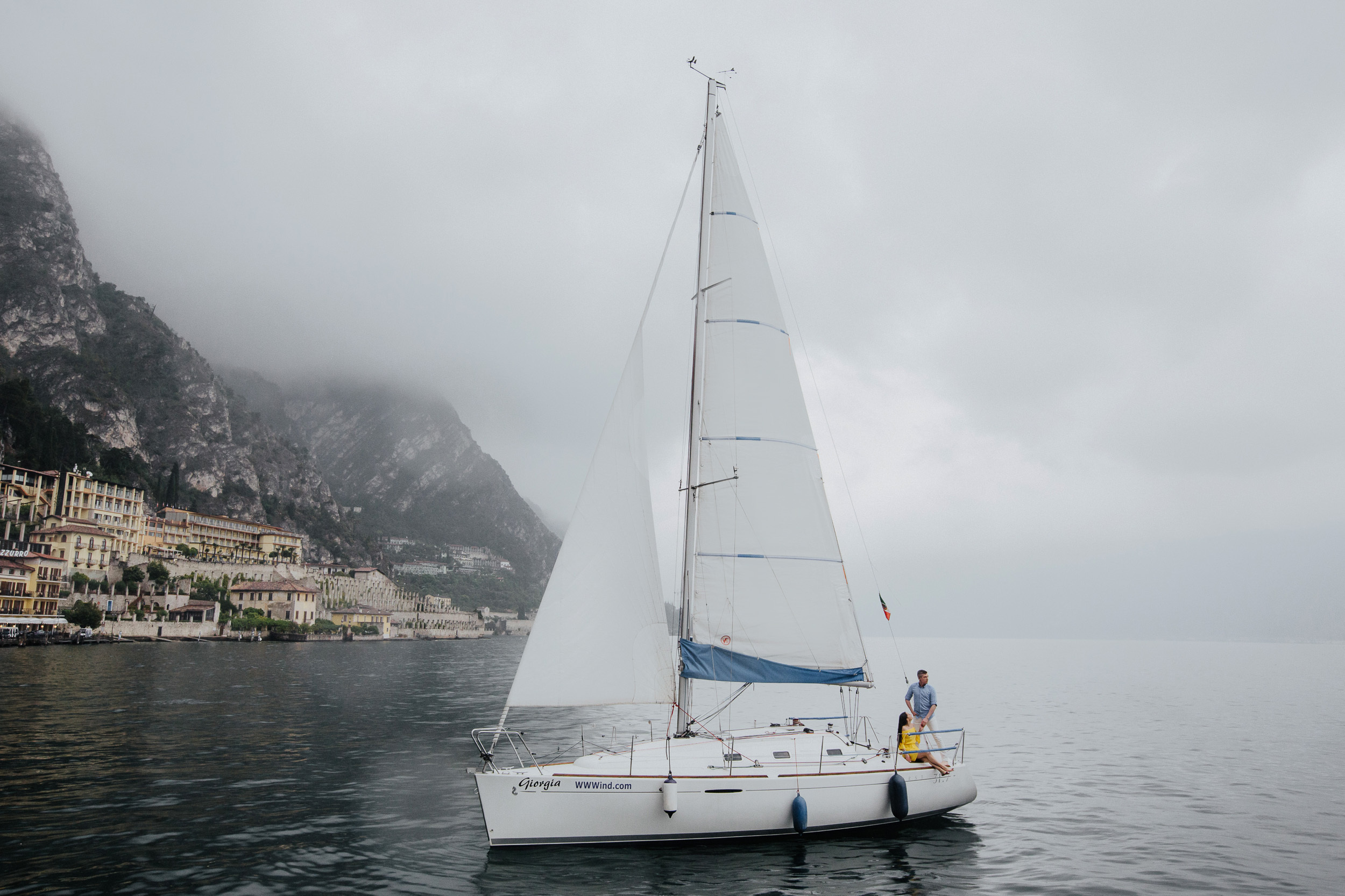 Evegniy + Angelina / LOVE STORY / Garda lake. Photographer and videographer for wedding in Italy: Rome, Milan, Venic