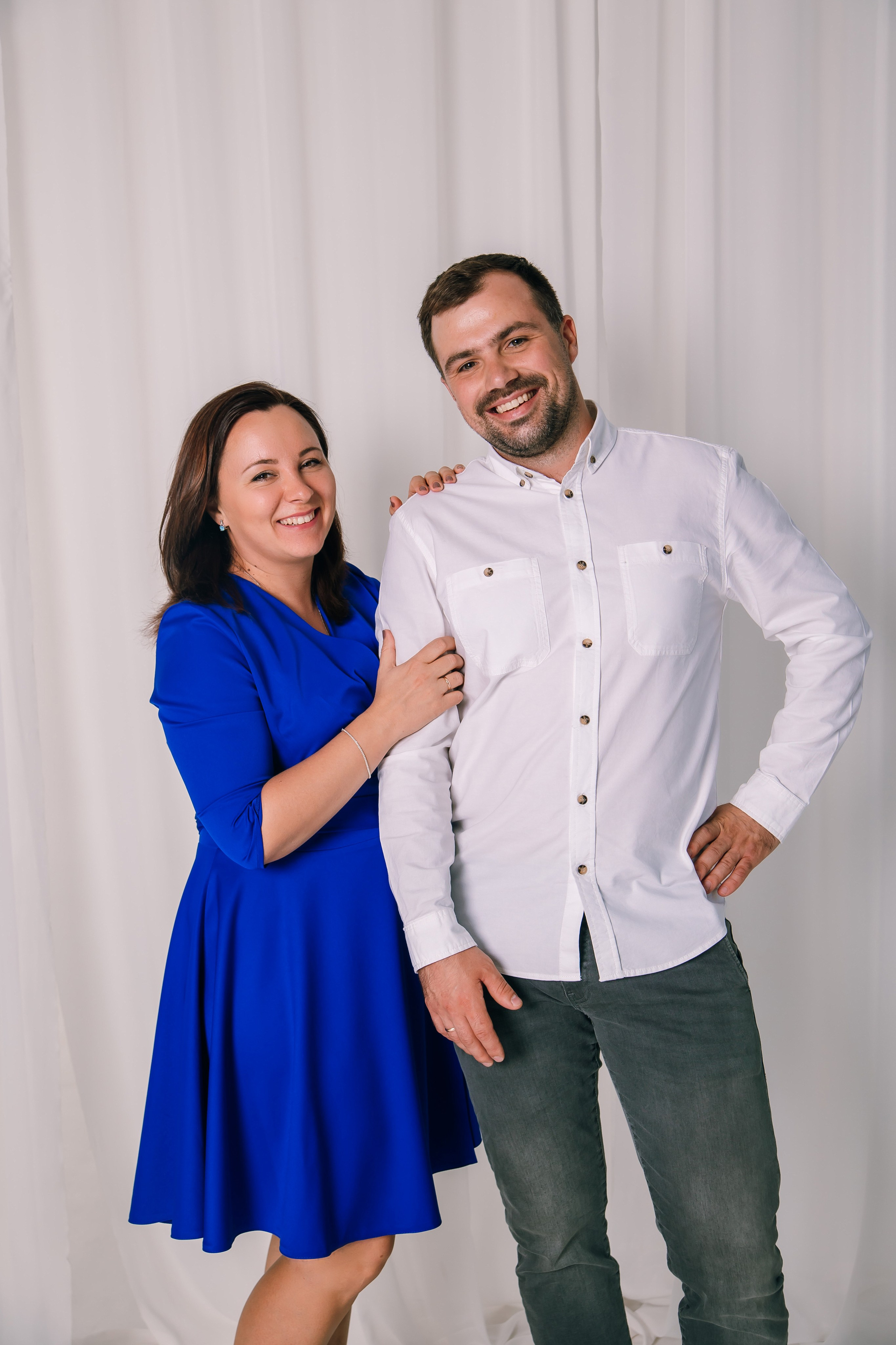 Фотосессия большой семьёй в студии в Екатеринбурге. Свадебный, семейный фотограф, контент съёмка. Екатеринбург. Елена Граф