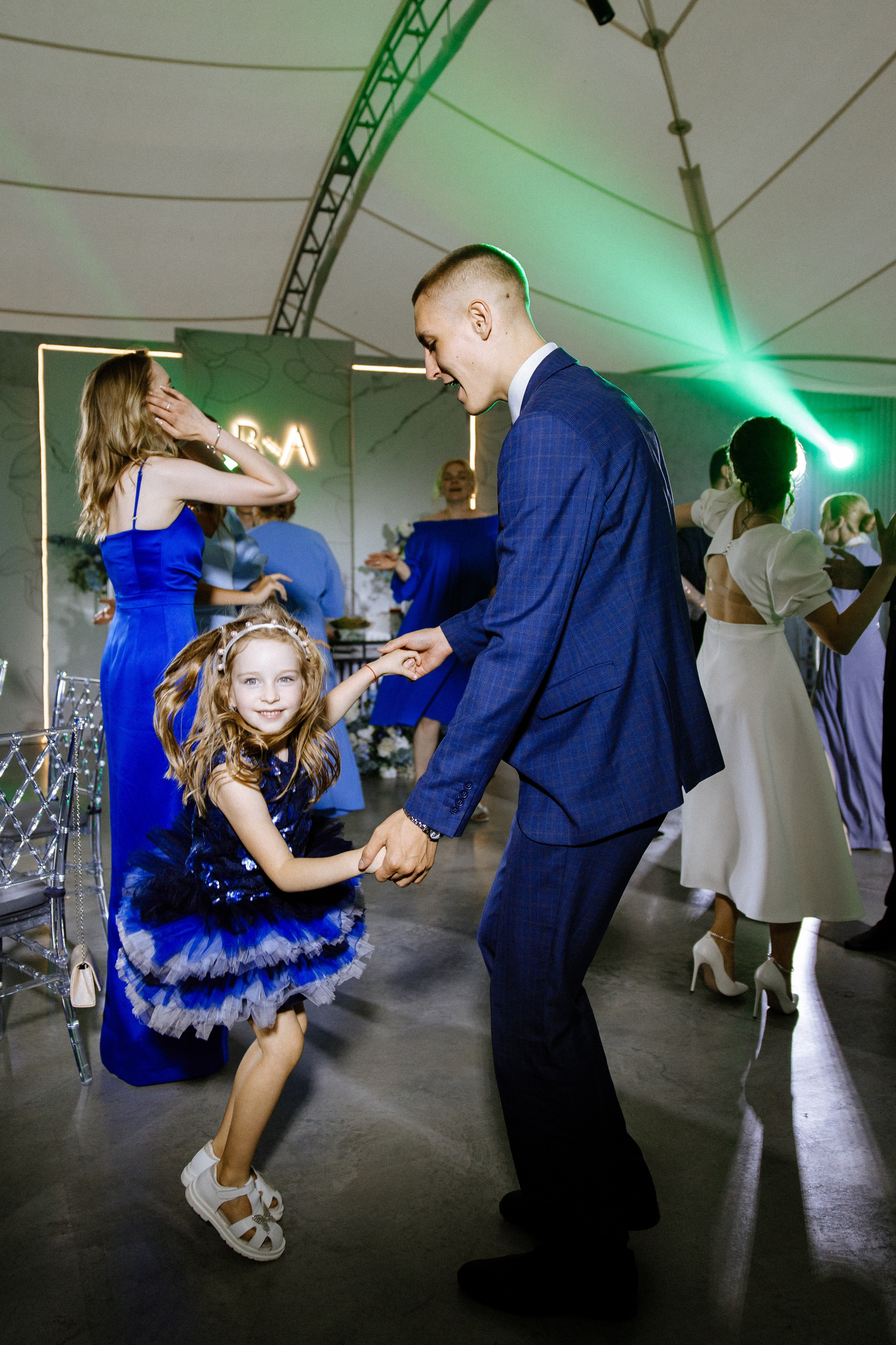 Влад и Арина. Hyatt- шатер Небо. Свадебный фотограф Балчугова Мария Екатеринбург