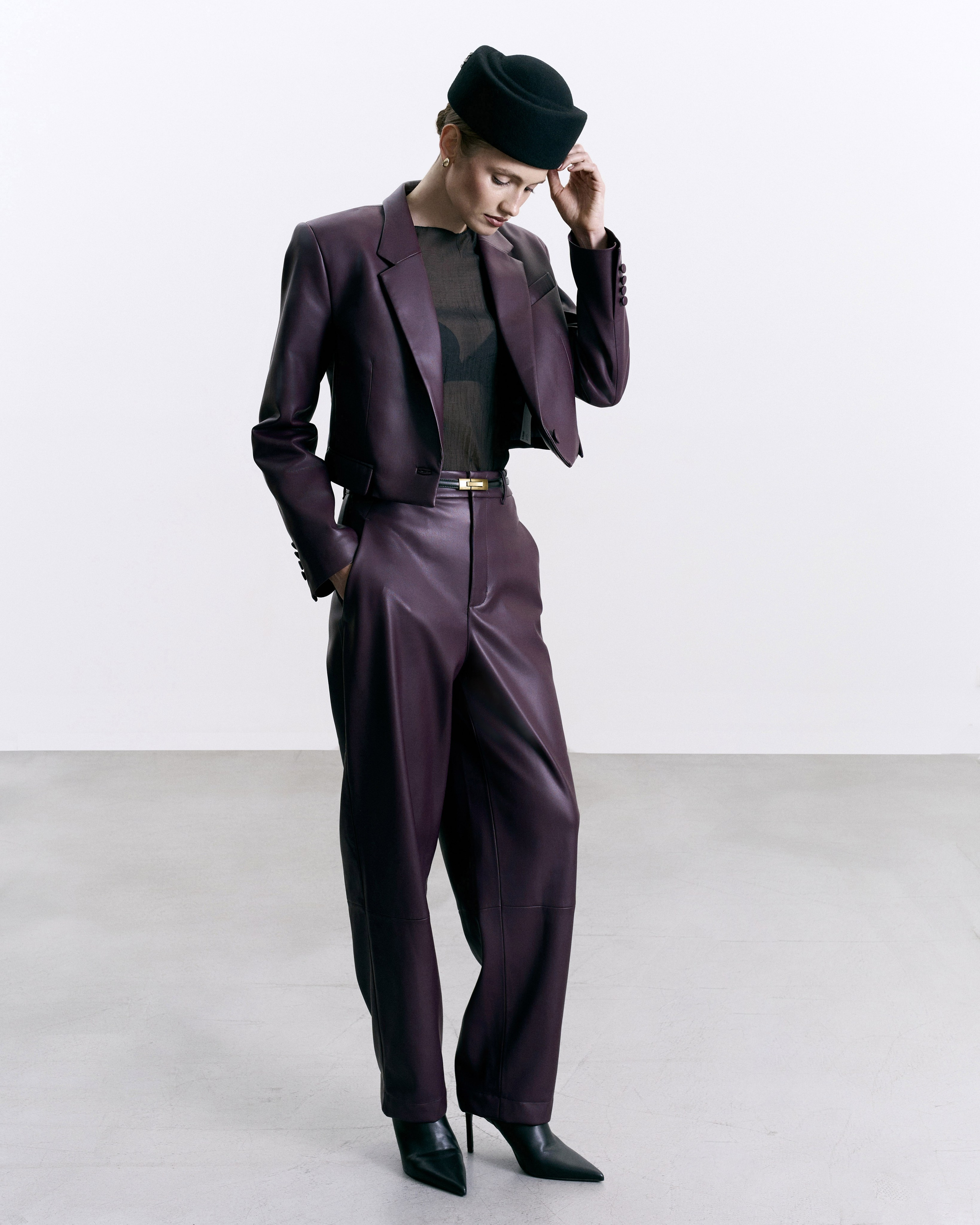 SUIT. Коммерческий фотограф в Москве Коновалова Ольга