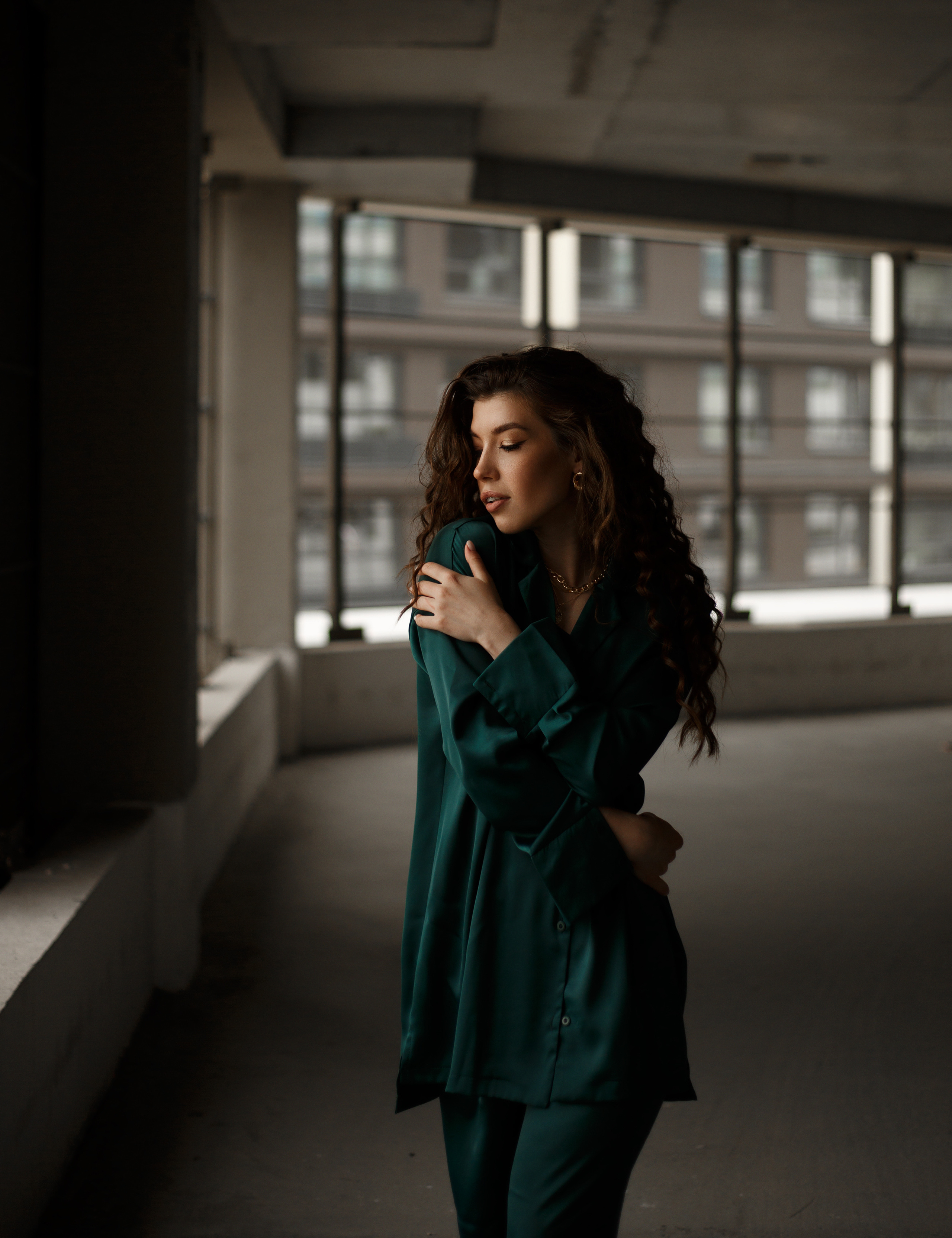 Женский портрет на природе. Женский и семейный фотограф в Екатеринбурге Маша Пруц