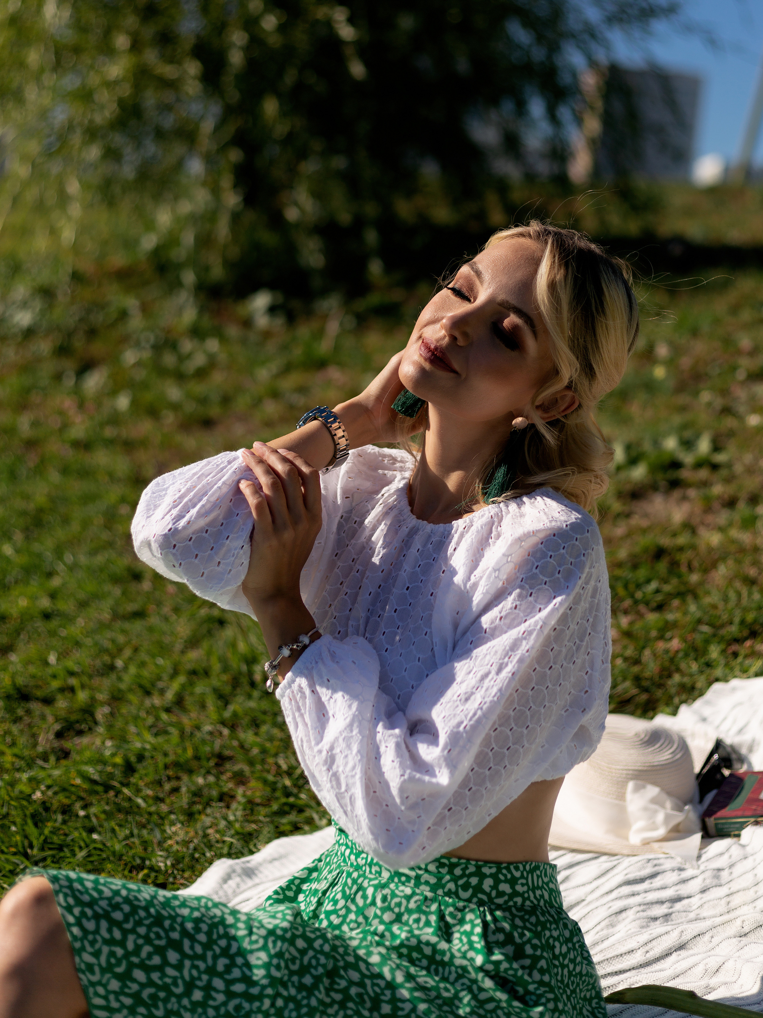 Женский портрет на природе. Женский и семейный фотограф в Екатеринбурге Маша Пруц