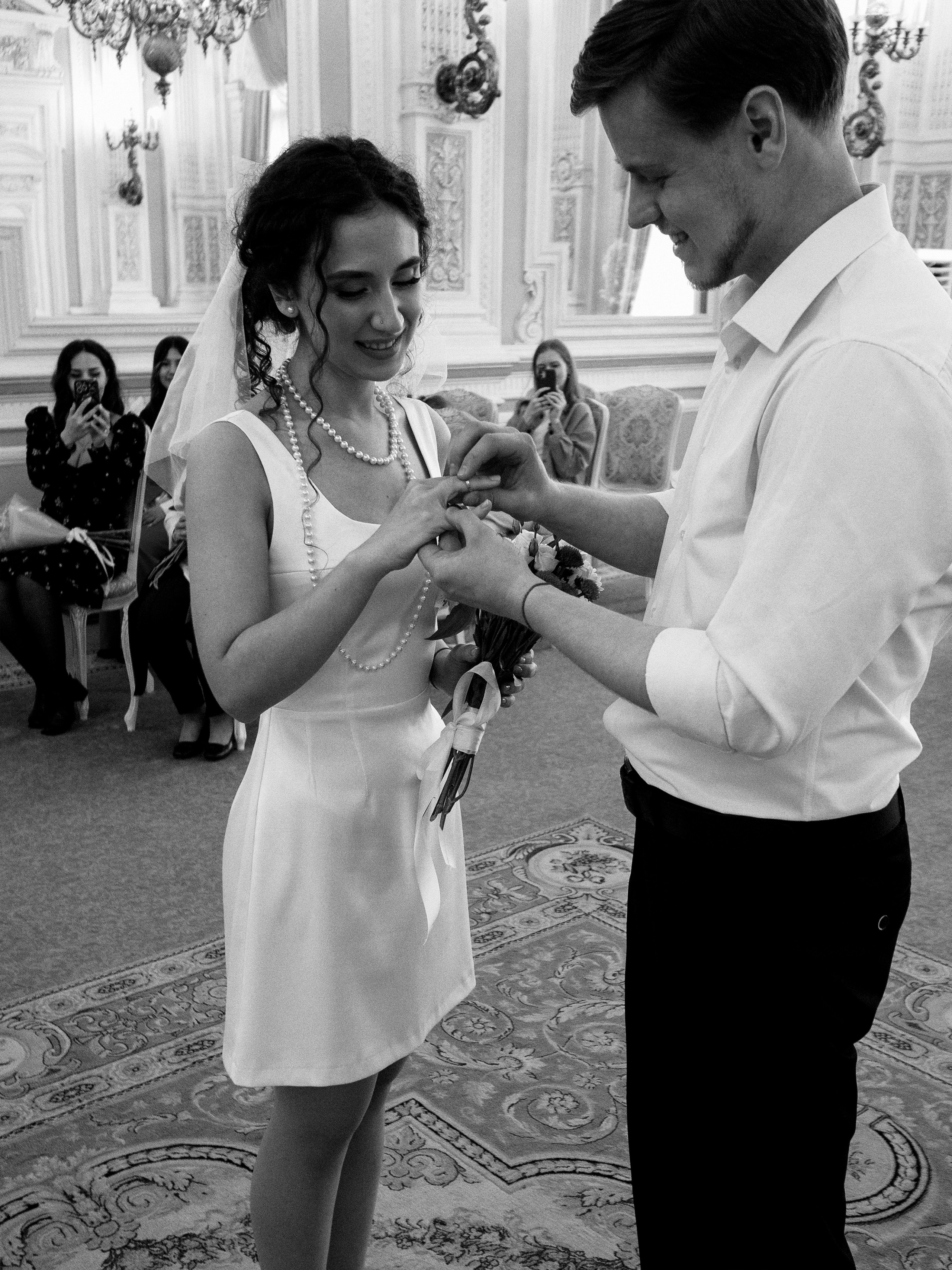 Камерная свадьба. Карина Бигельдиева — фотограф