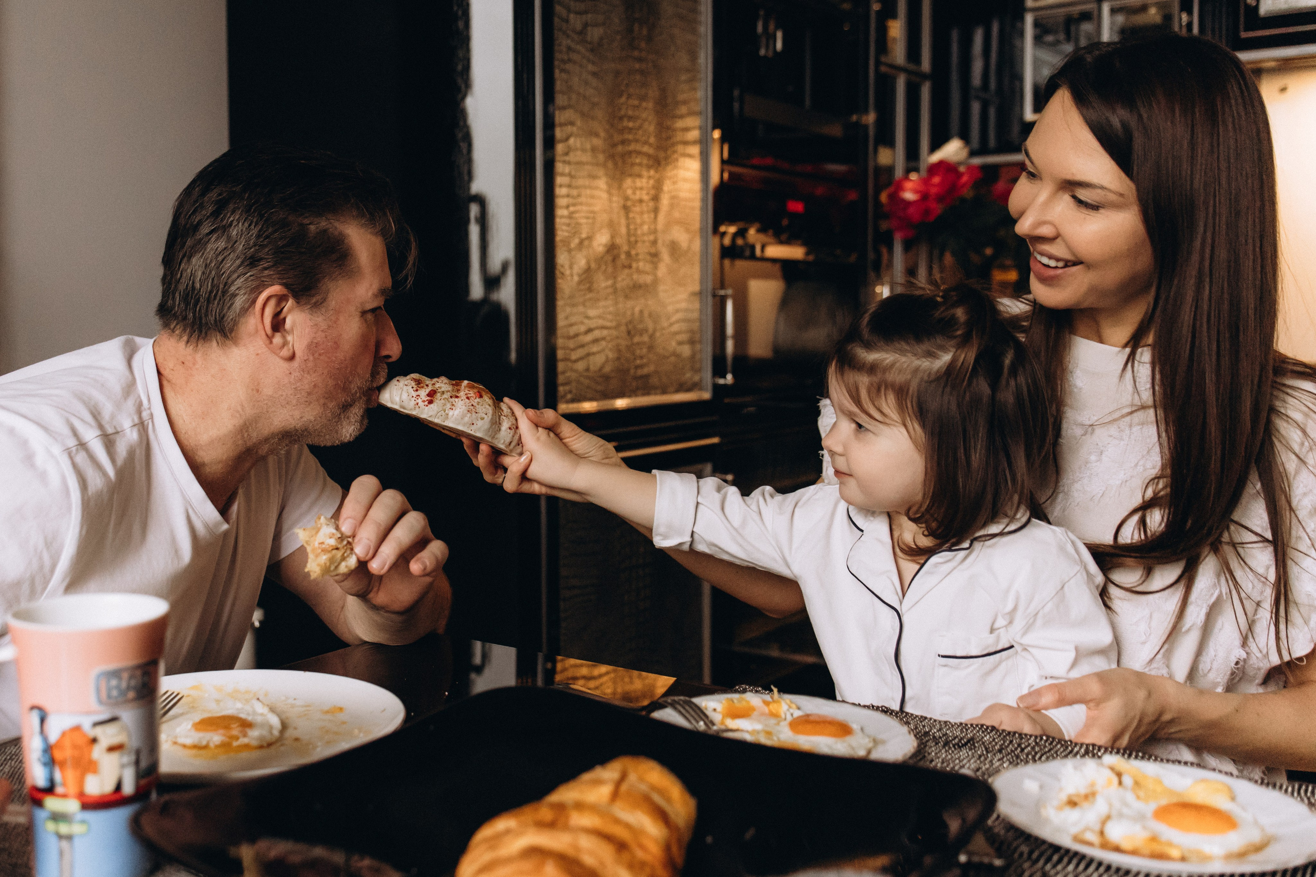 Семья, любовь и круассанчики на завтрак. Семейный фотограф в Москве, Щелково, Фрязино _ Виктория Степанова