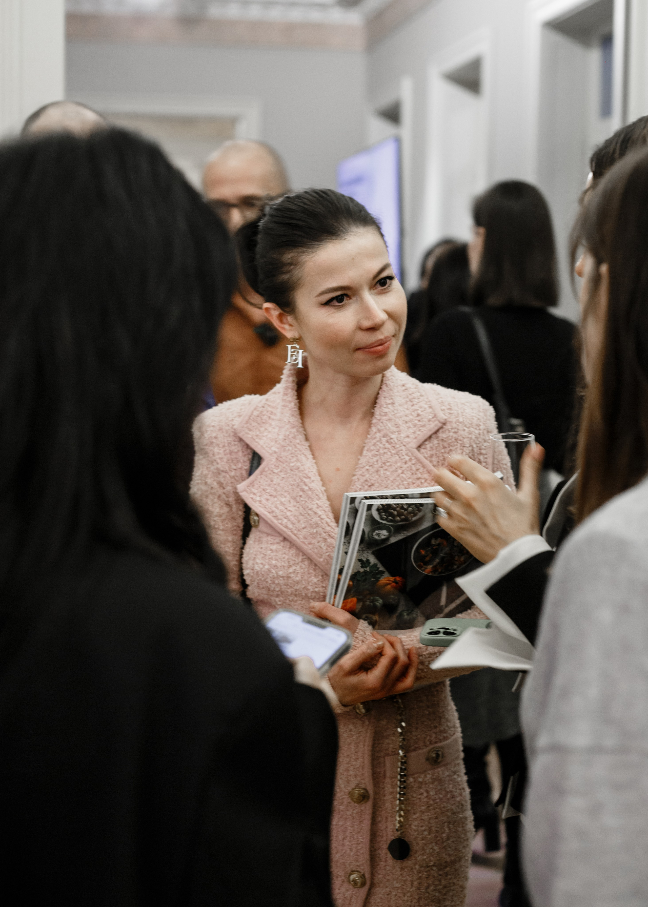 Презентация журнала топ 100 интерьерных дизайнеров. Свадебный и Индивидуальный фотограф в Москве Акоп Арсенян