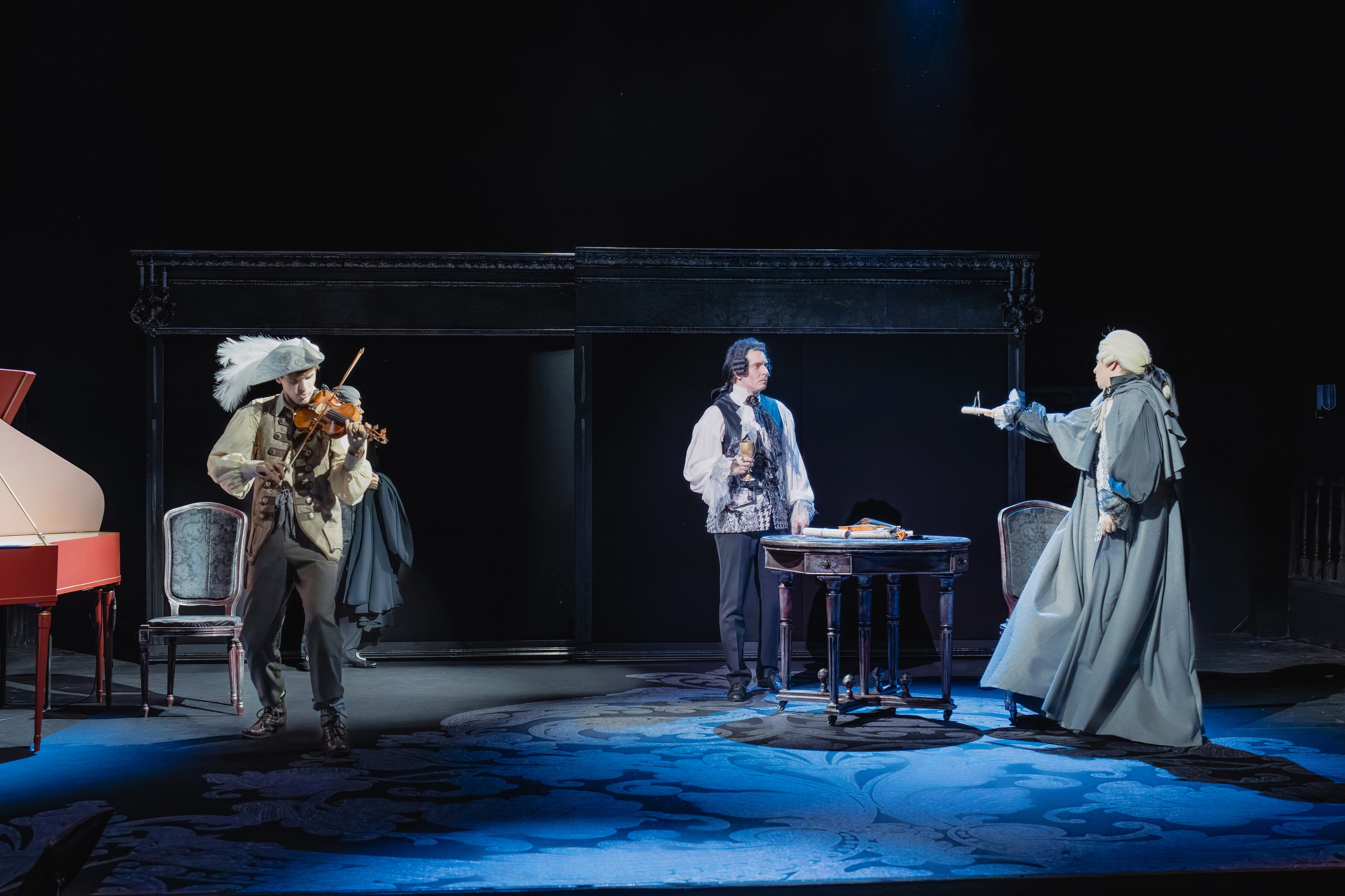 Театр Терезы Дуровой: Моцарт и Сальери. Сайт фотографа Сергея Абрамова