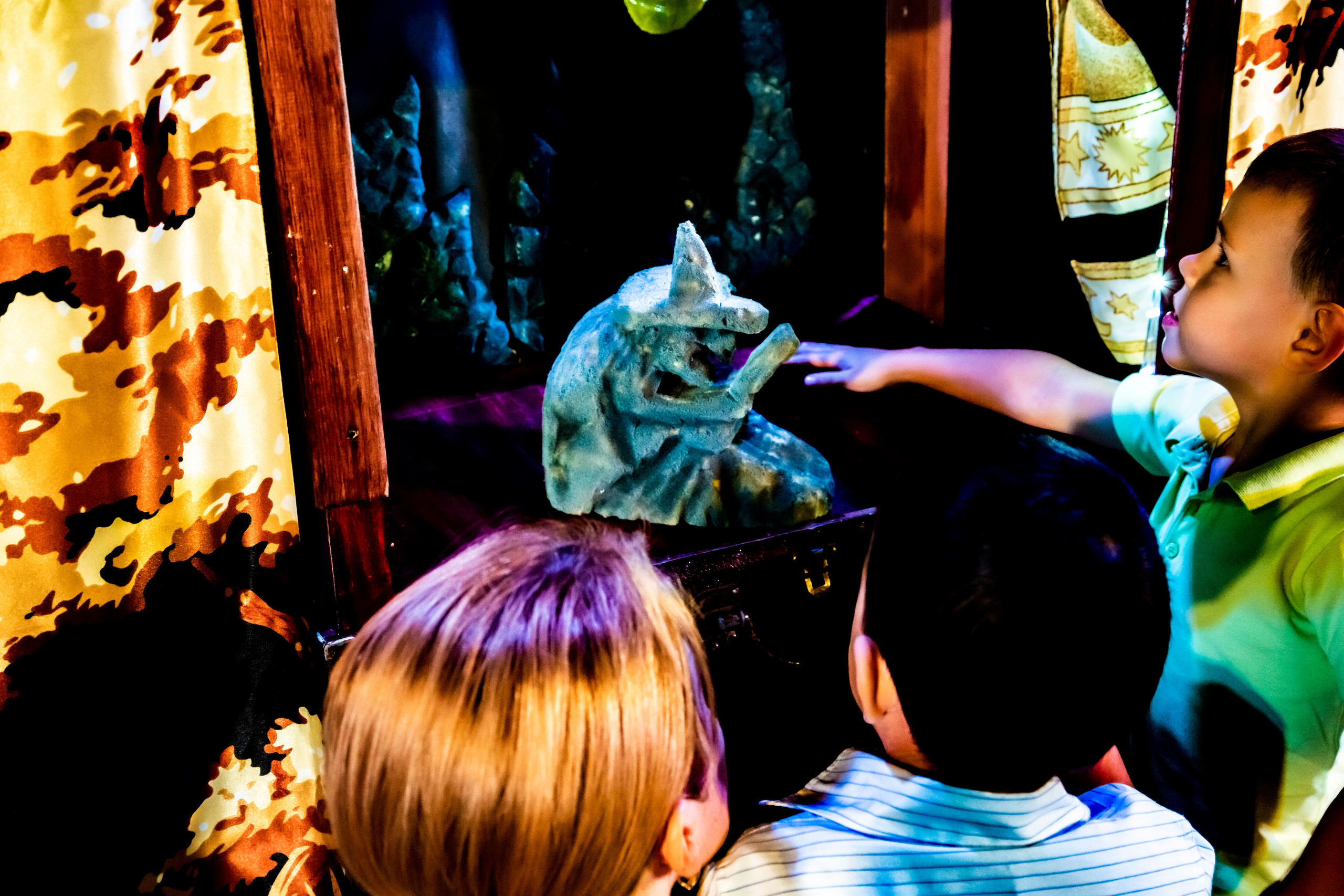 Маленькая ведьма спектакль театра Саквояж. Фотограф в Сочи Юрий Шептаев