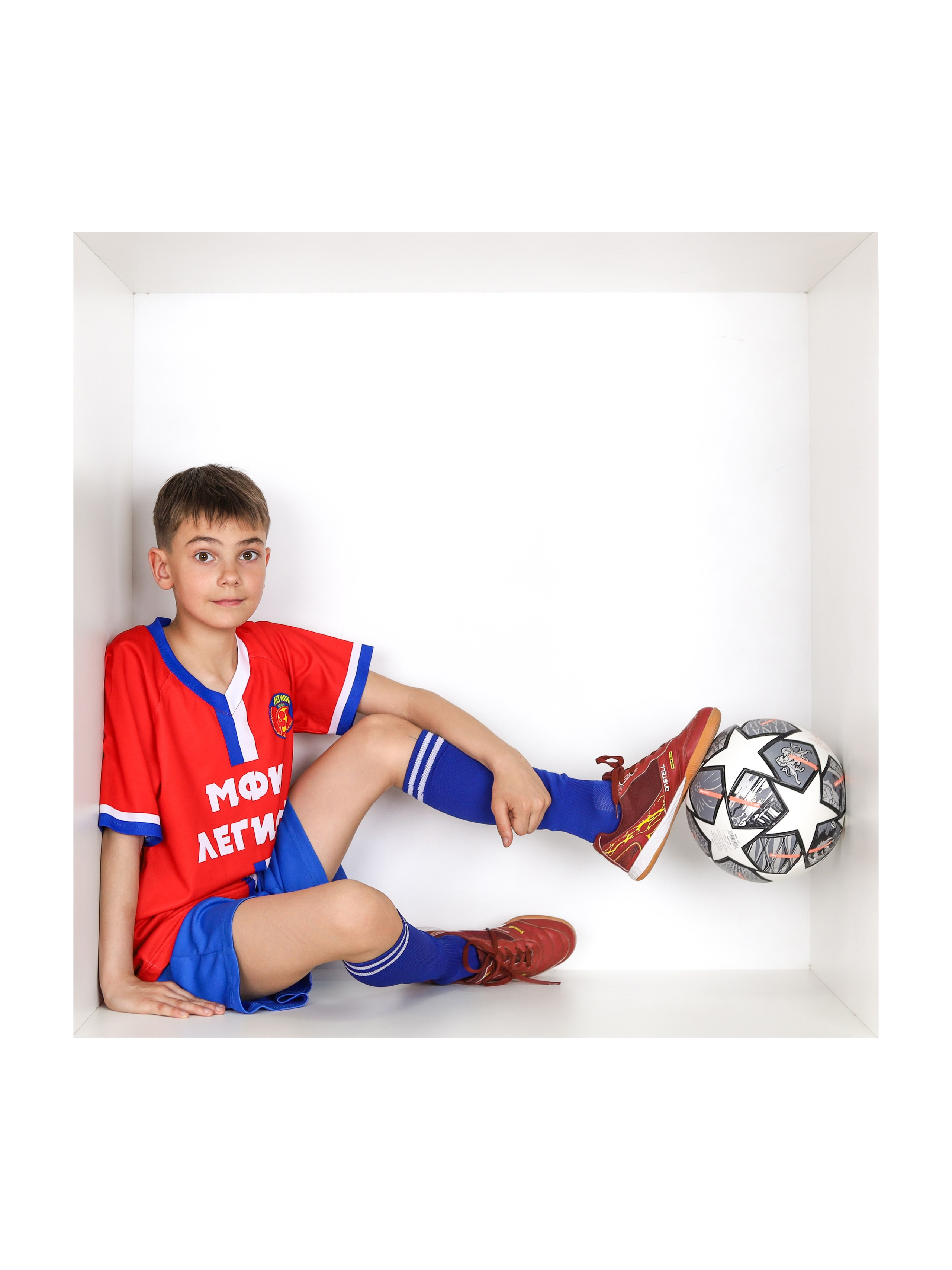 Альбом «В кубе» для начальной школы. Выпускные альбомы в Тюмени для школ, садов, вузов спортивных секций