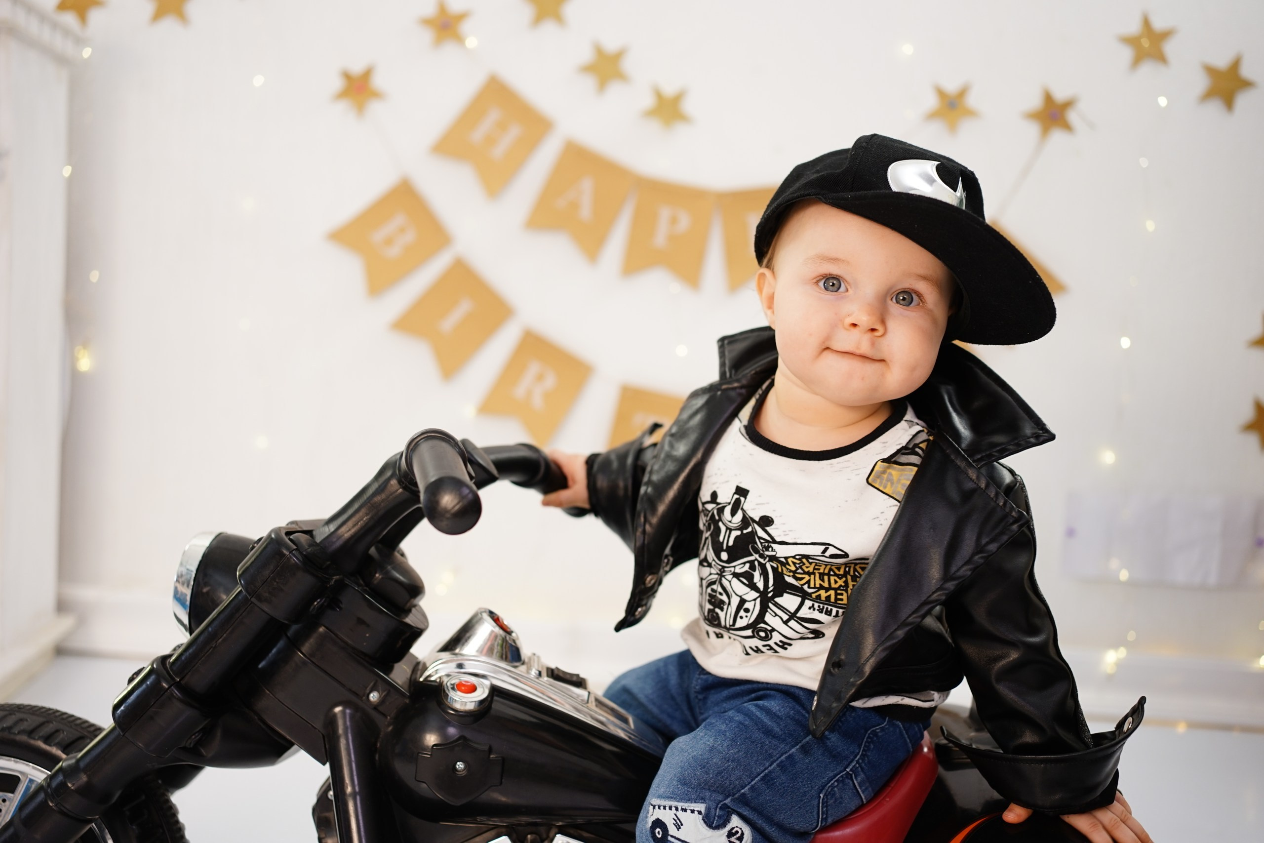 Фотосессия на Годик для Мальчиков. Детская Фотостудия ГОДОВАСИКИ в Санкт-Петербурге фотосесия на годик