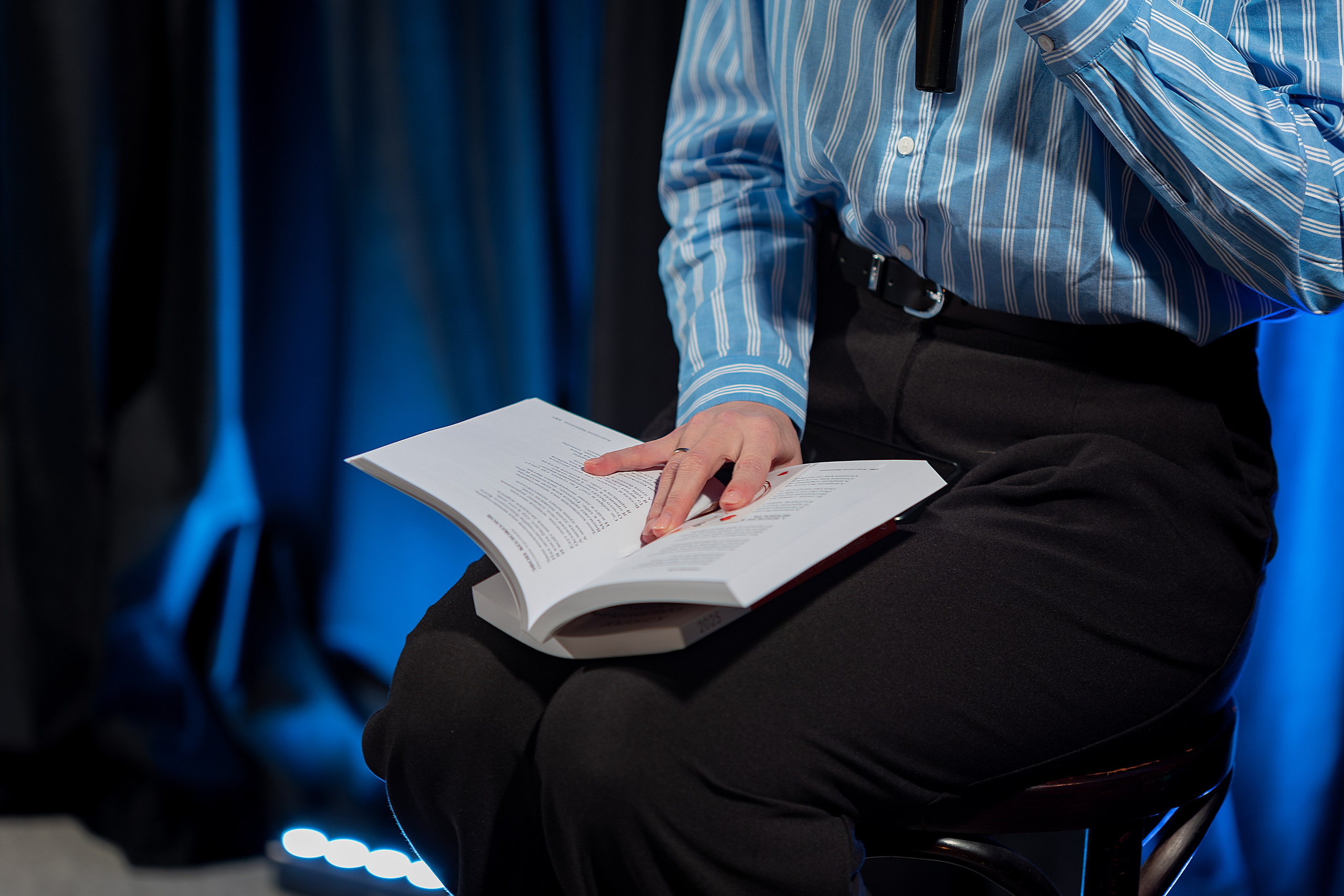 Поэтический вечер «Голоса» | Санкт-Петербург, 2026. Репортажный фотограф