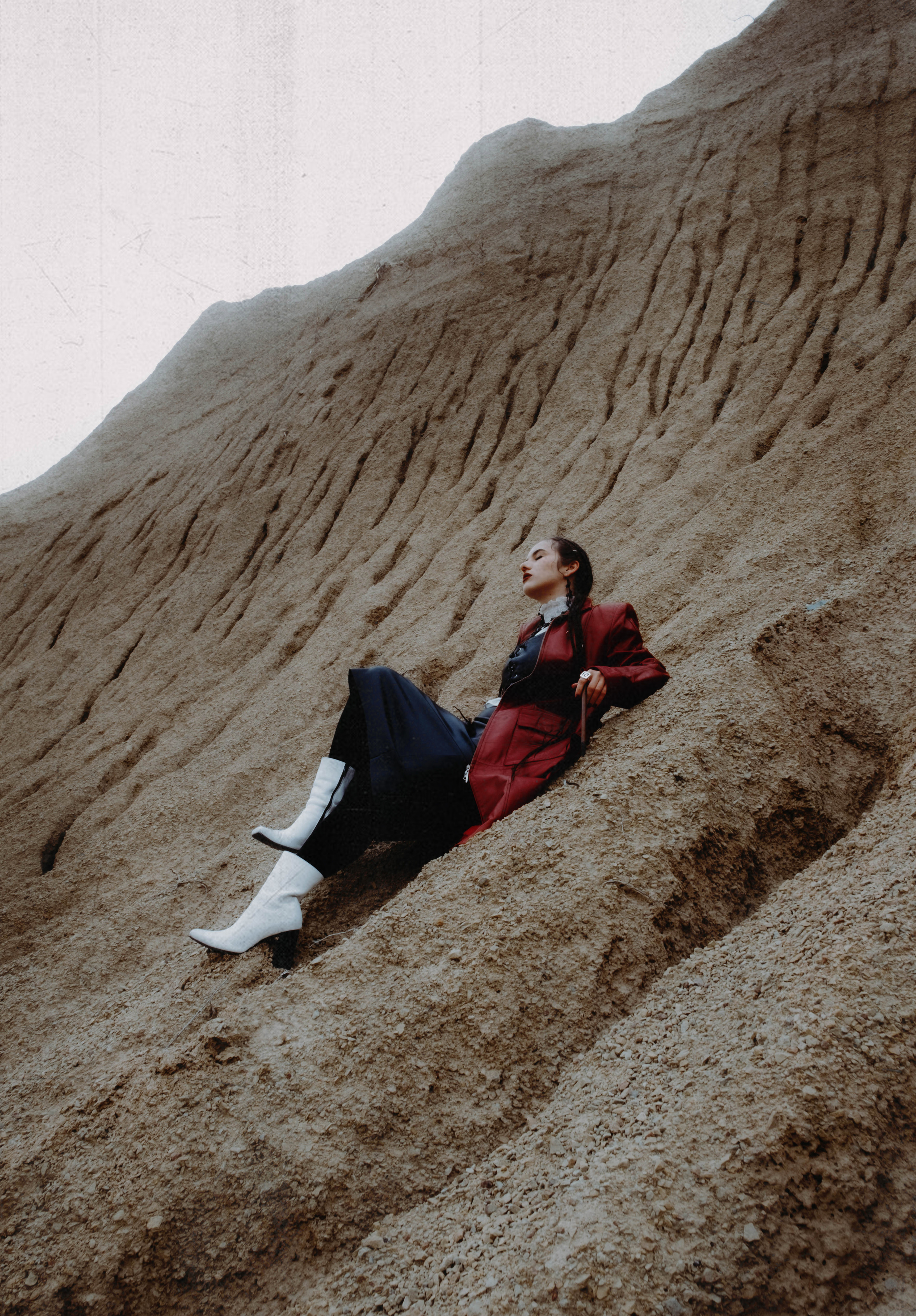 On the edge of inspiration. Фотограф и Стилист в Санкт-Петербурге Алеся Хомиченок и Игорь Гарин