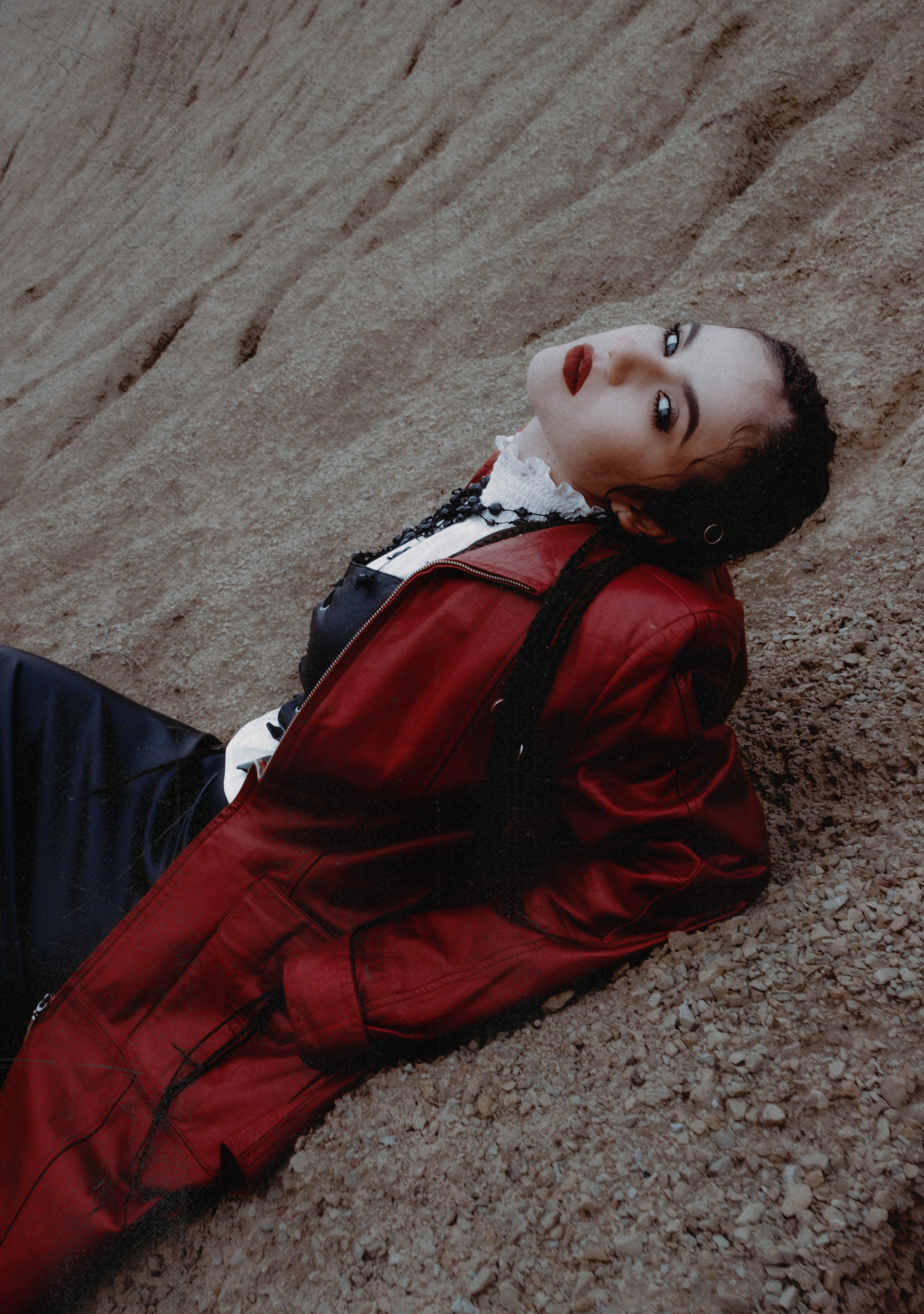 On the edge of inspiration. Фотограф и Стилист в Санкт-Петербурге Алеся Хомиченок и Игорь Гарин