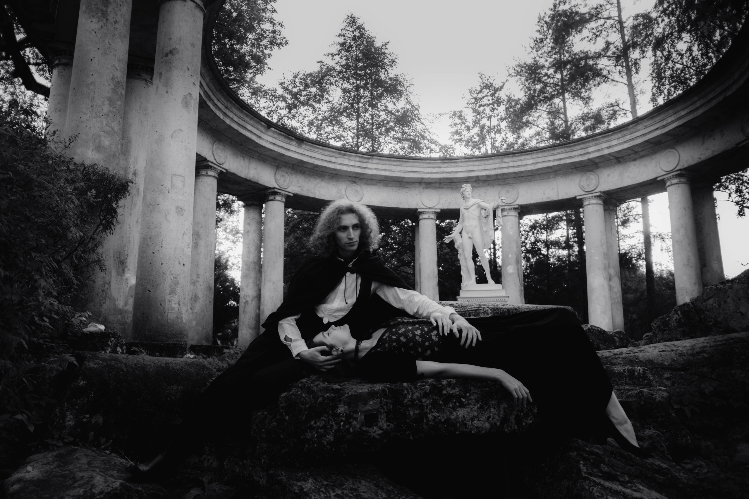 Phantom thread. Фотограф и Стилист в Санкт-Петербурге Алеся Хомиченок и Игорь Гарин