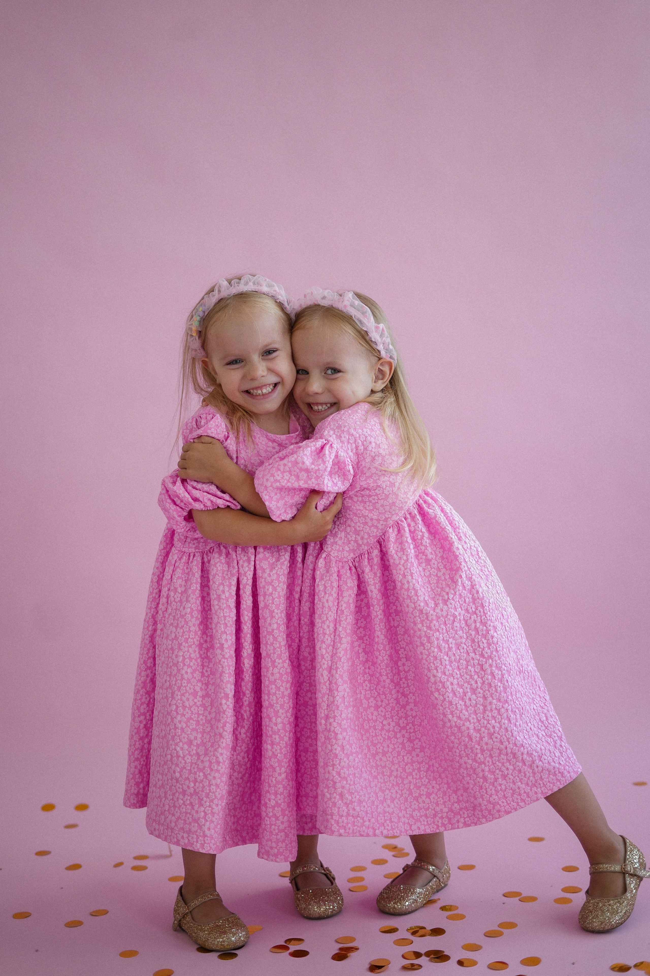 Катя и Варя день рождение. Фотограф Волгоград Анастасия Ли