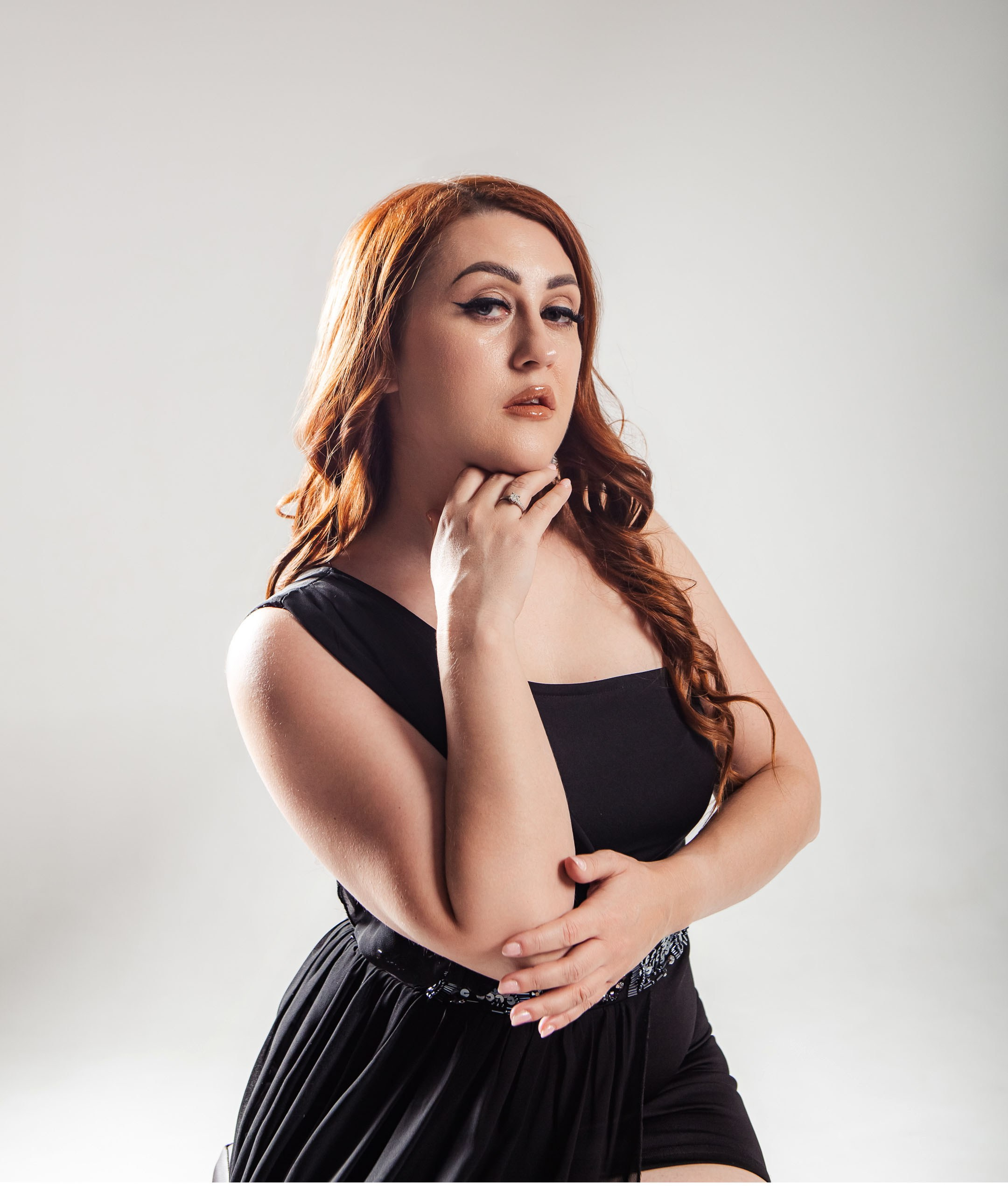 Девушка и цветы. Фотограф Тверь|Москва|Волоколамск| Отт Кристина