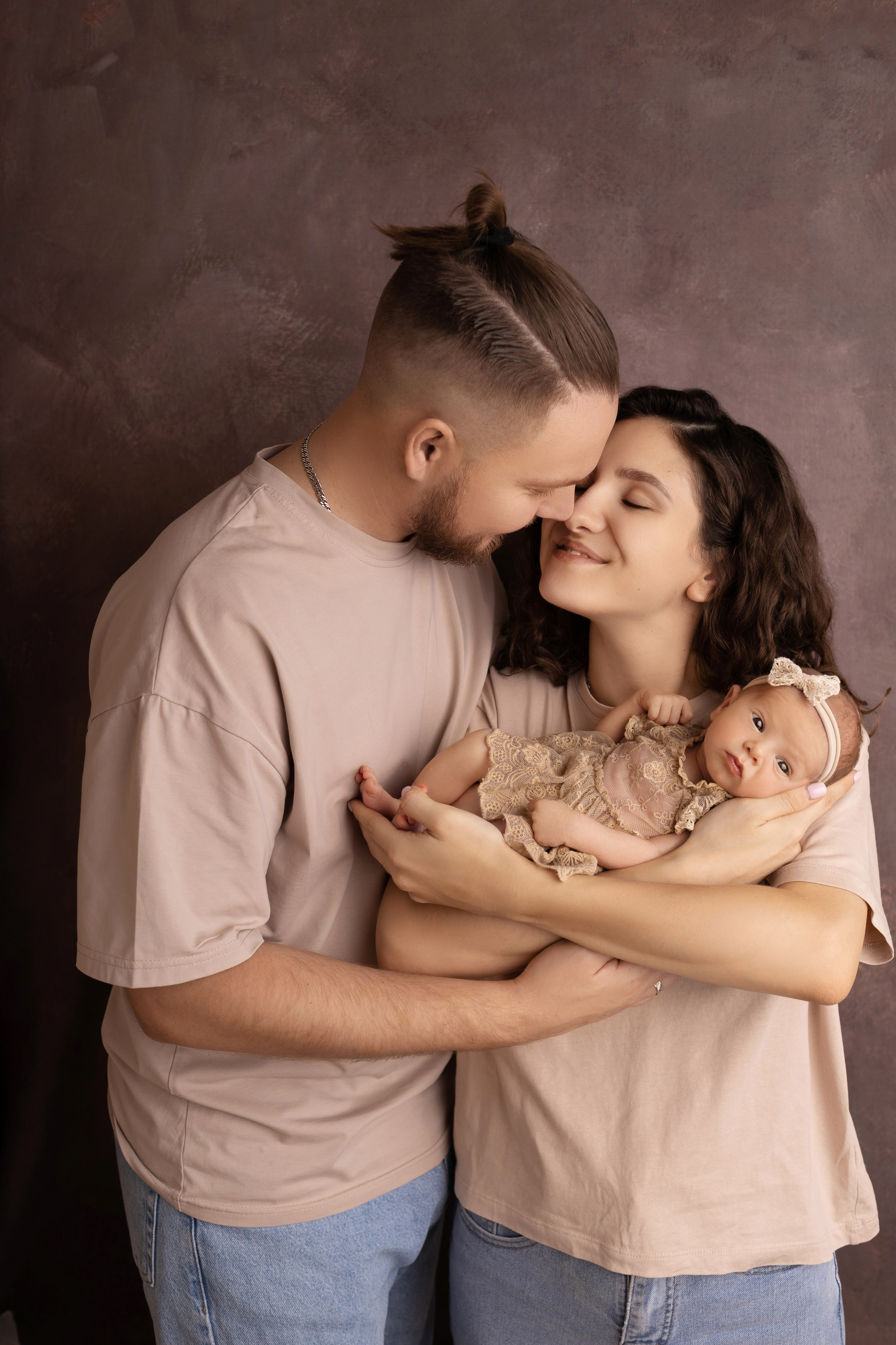 Семейные кадры от Elvira Kamaeva. Фотограф новорожденных малышей в Омске и Омской области Эльвира Камаева