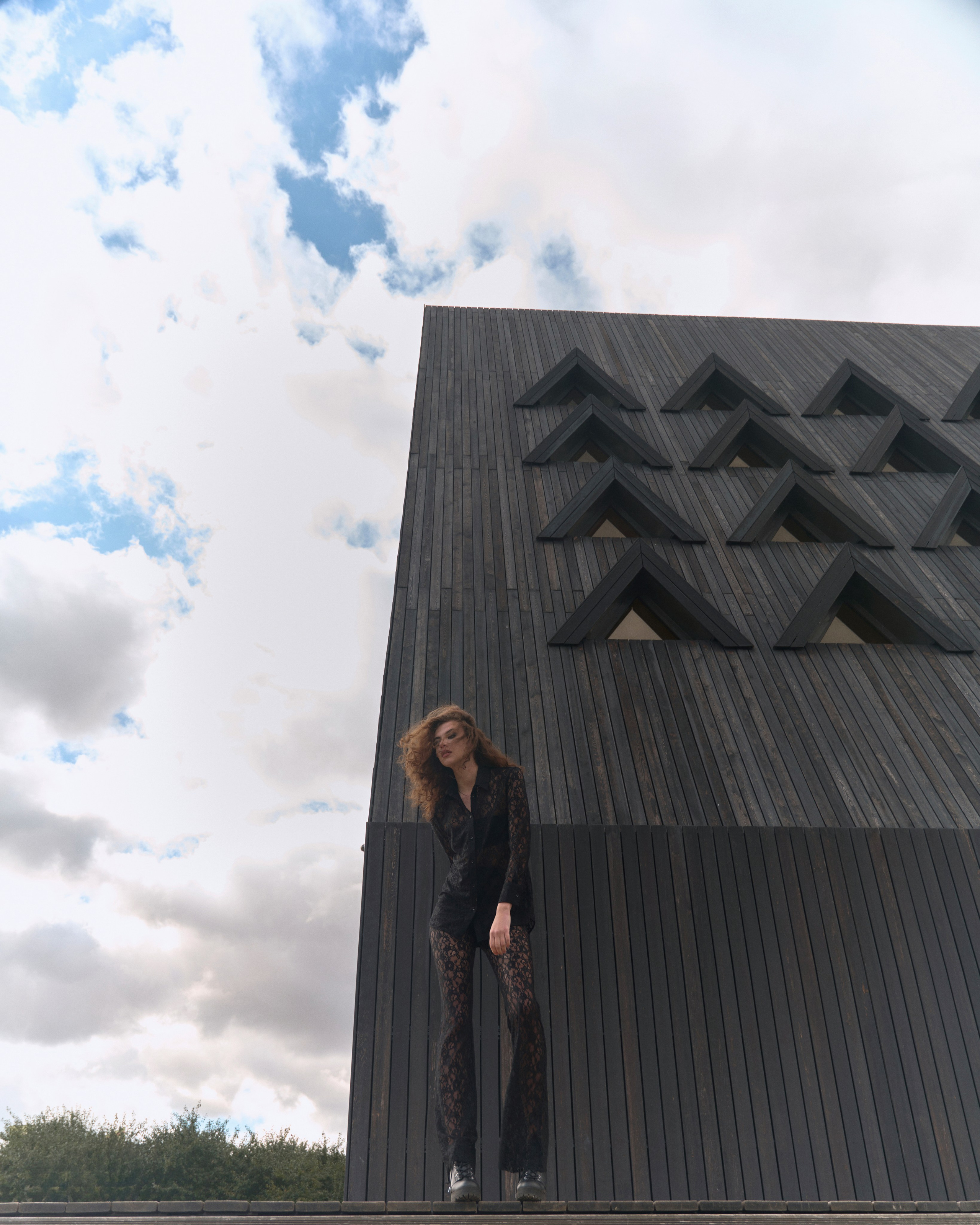 Julia. Z H U R A V L E V