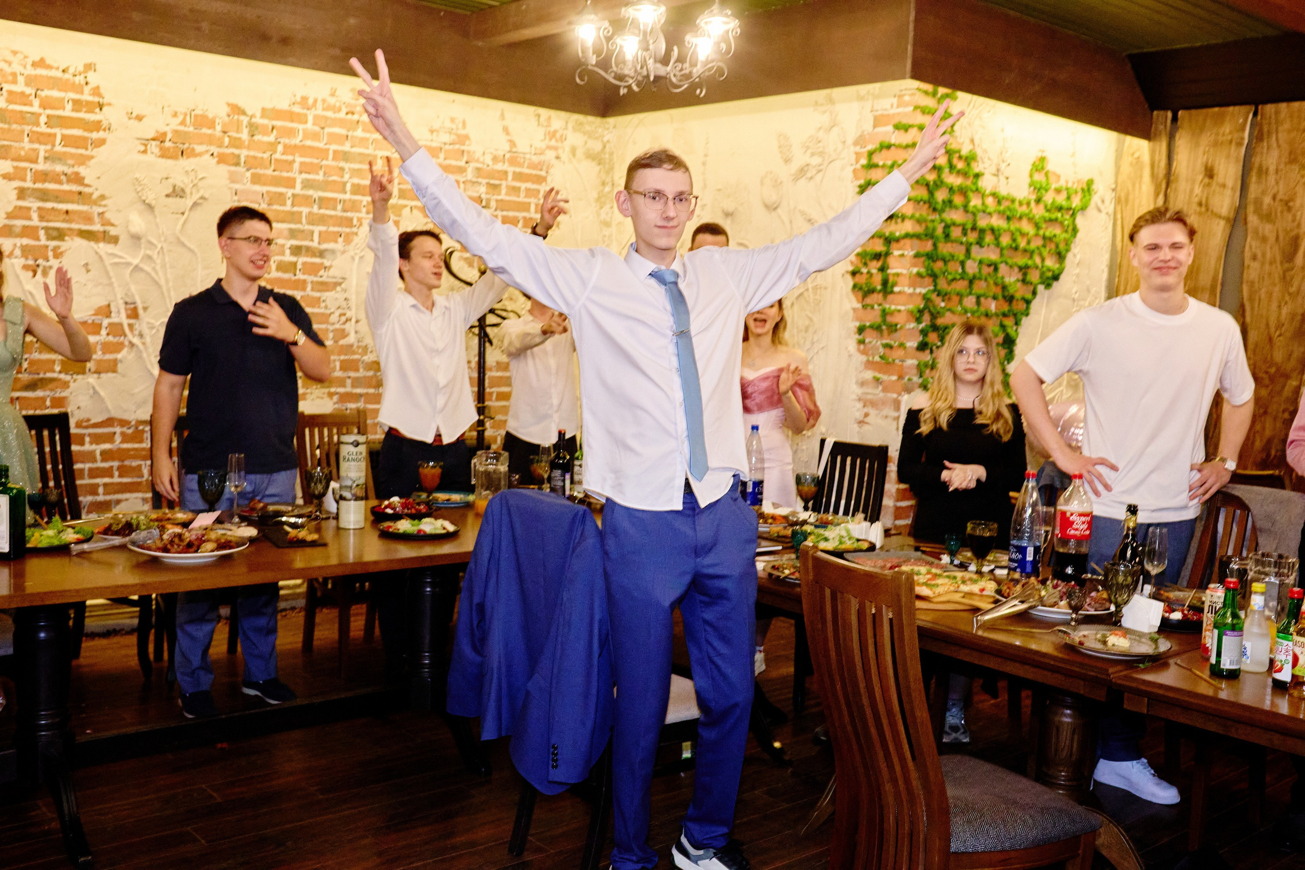 Выпускной 35 Сош. Фотограф Выпускные альбомы Таганрог Сергей Коробченко