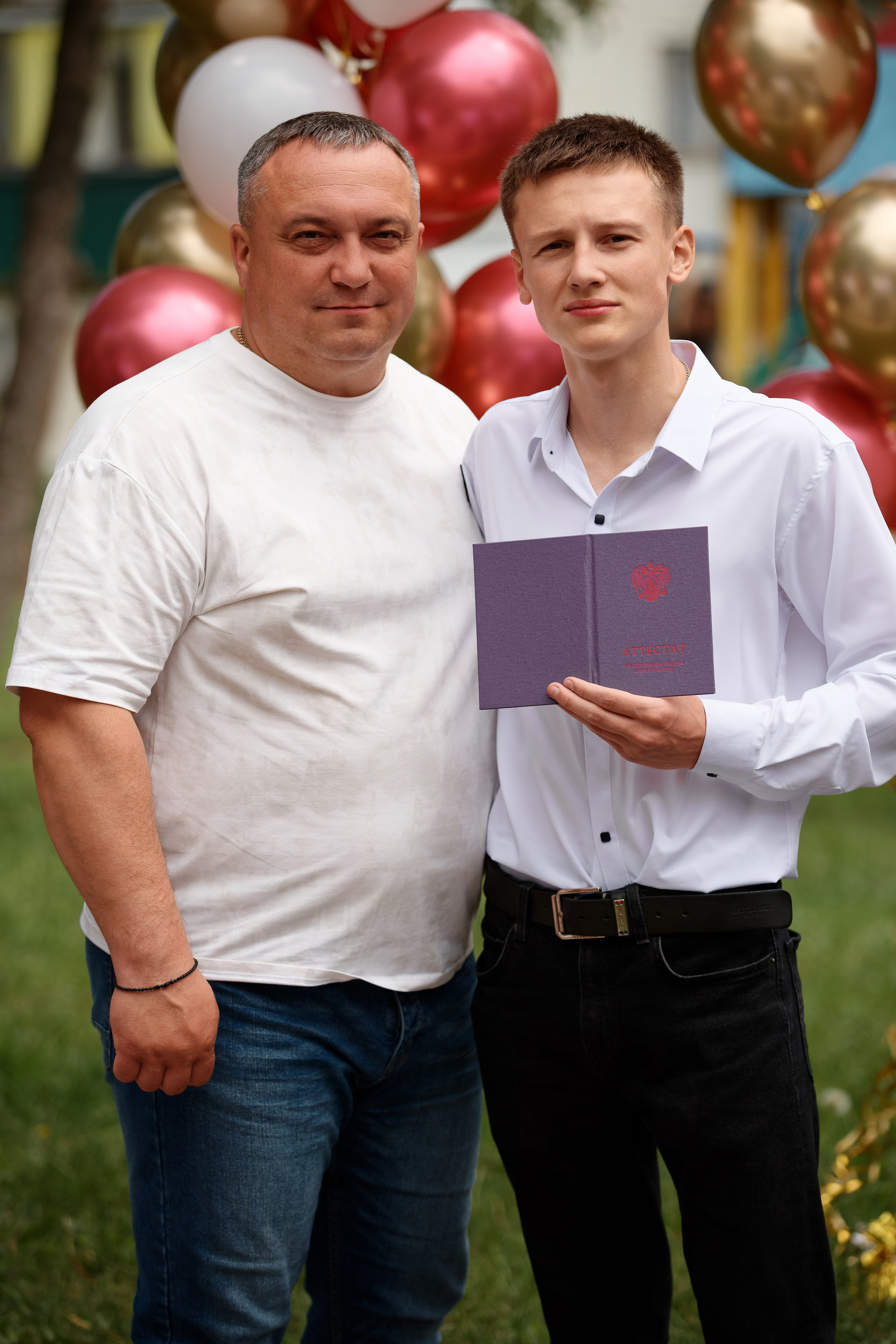 Вручение аттестатов Школа № 57. Семейный фотограф — Макс Белогрудов