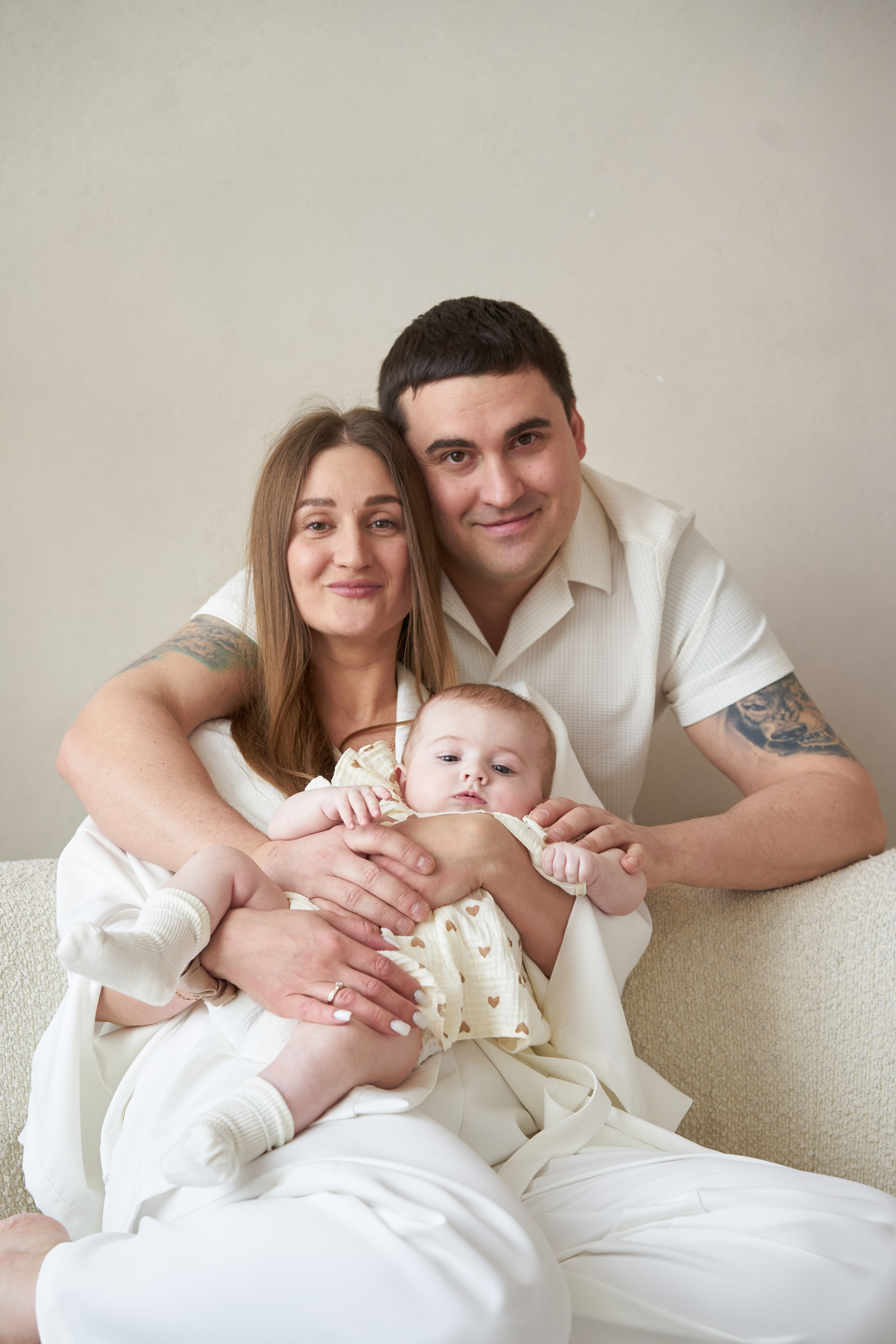 Семейная фотосессия в студии. Фотограф Екатеринбург Кокшарова Александра