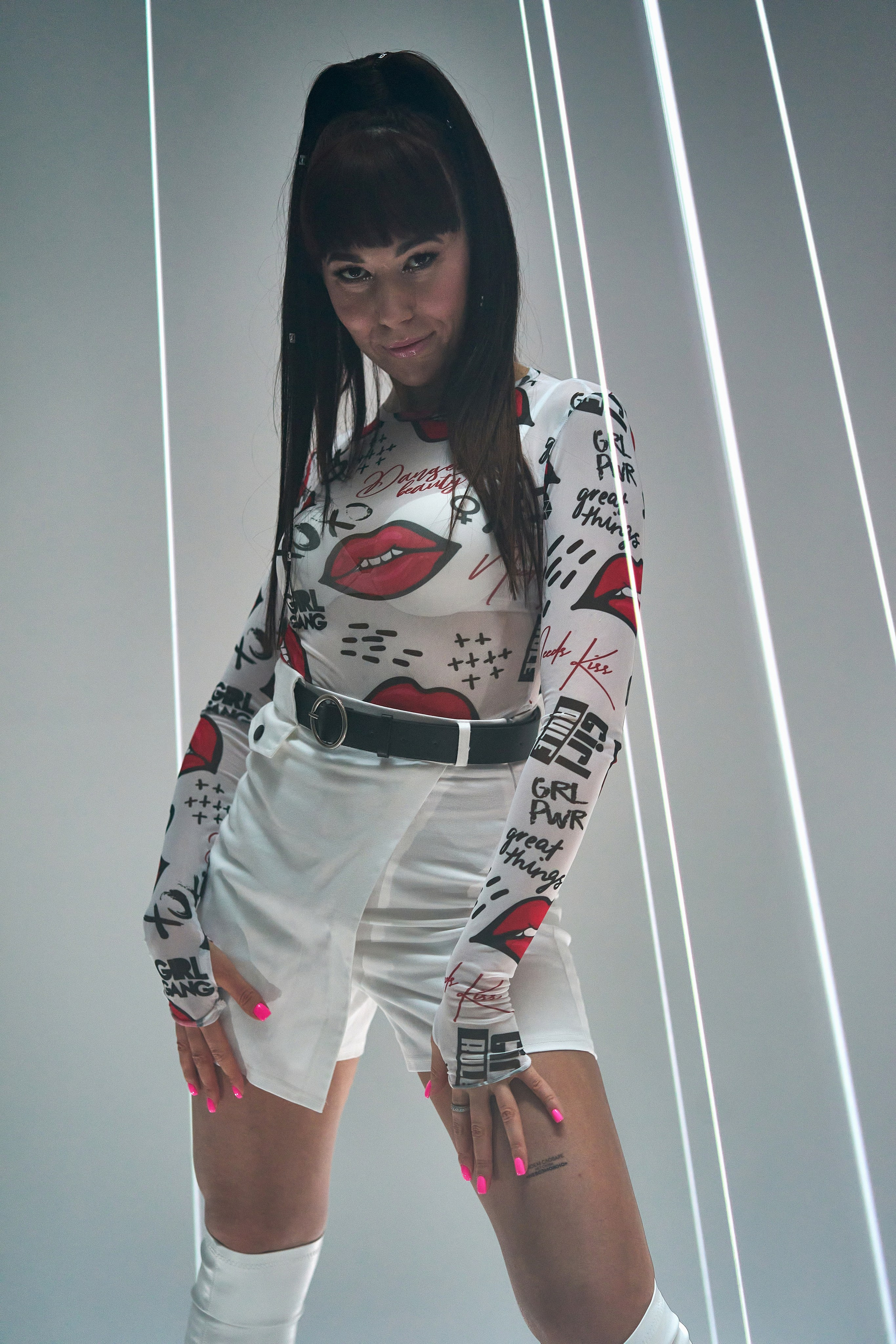 Портретная фотосессия с лазером. Фотограф Екатеринбург Кокшарова Александра