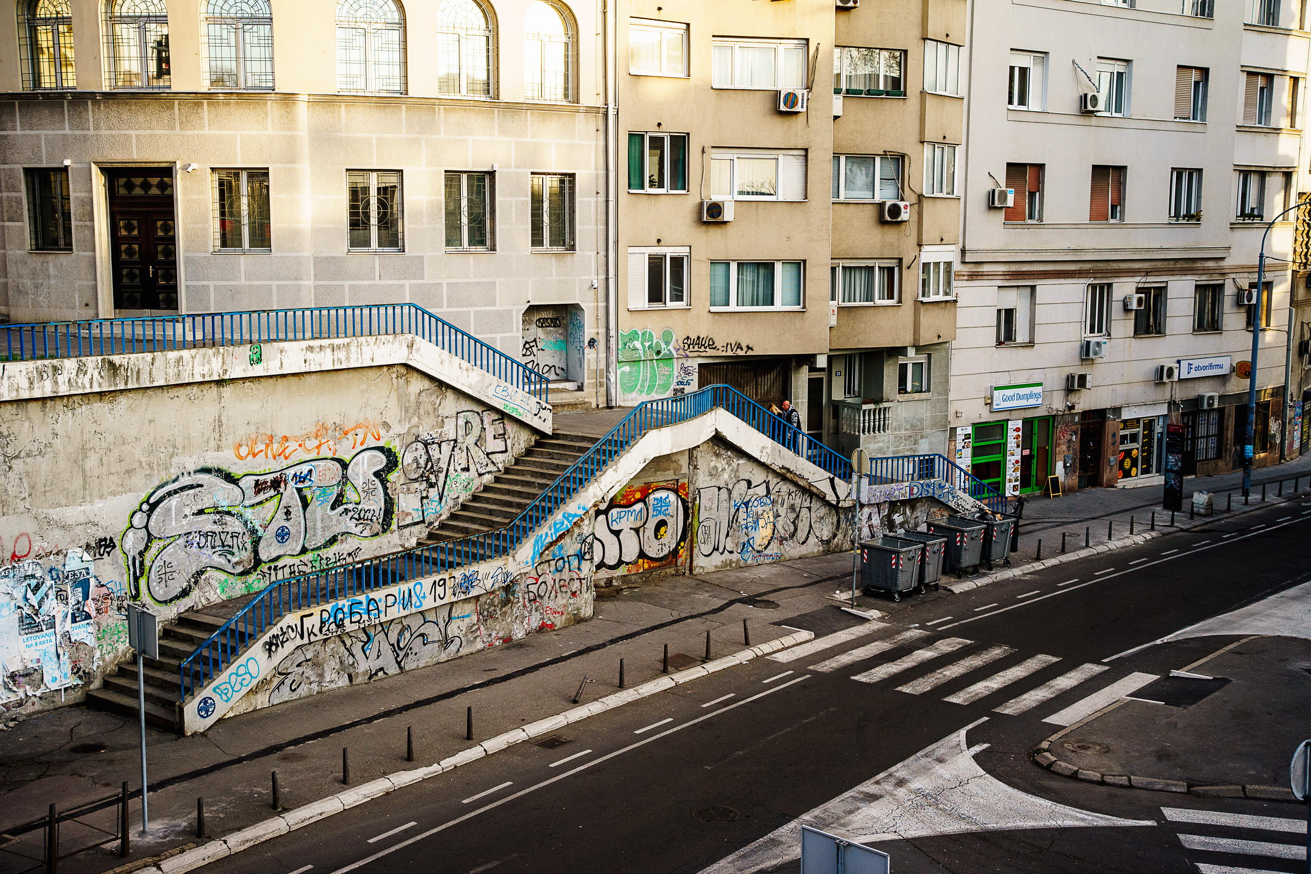 Београд. Oleg Kozachok — Photographer with Protanopia | Portraits, Texture & Light