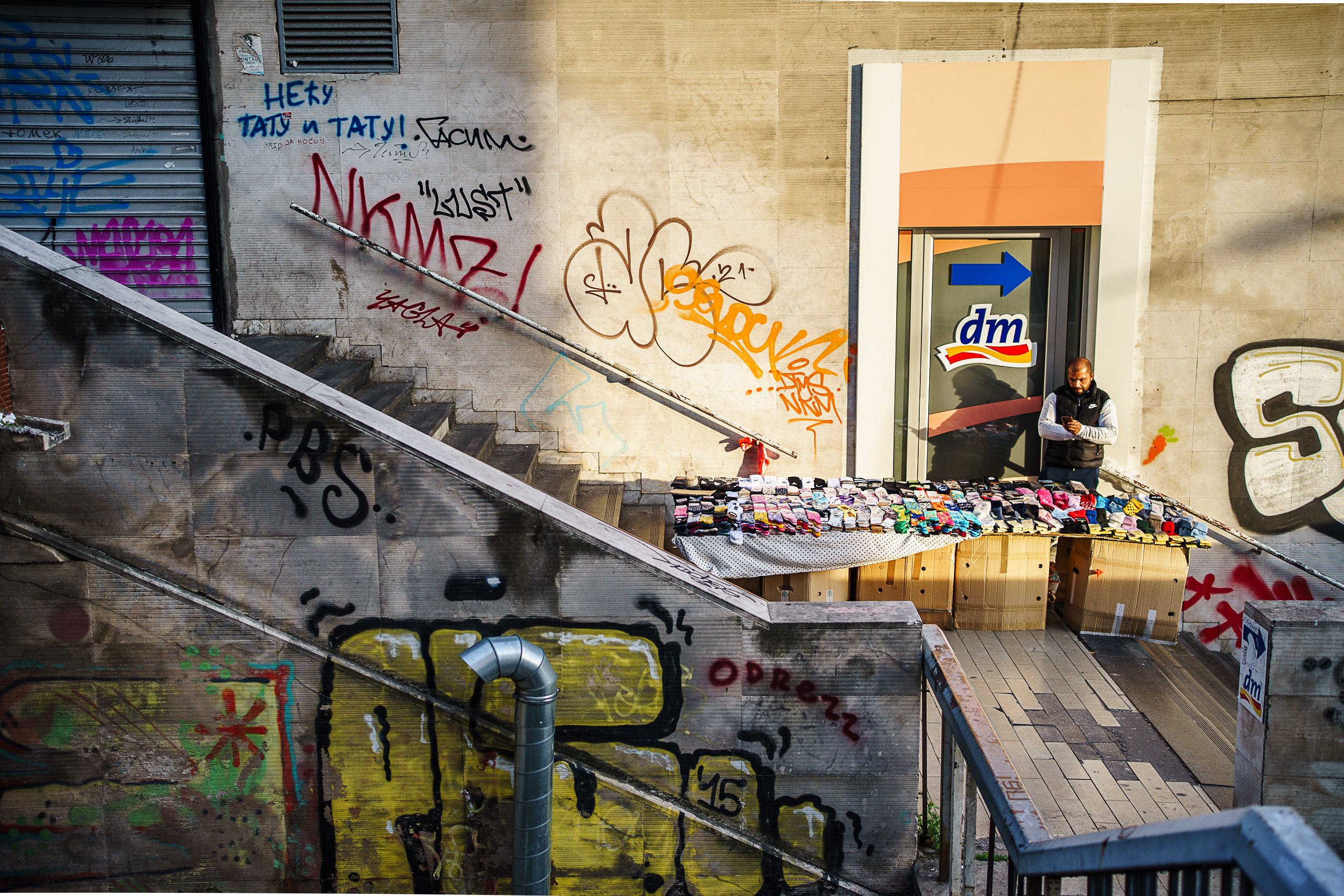 Београд. Oleg Kozachok — Photographer with Protanopia | Portraits, Texture & Light