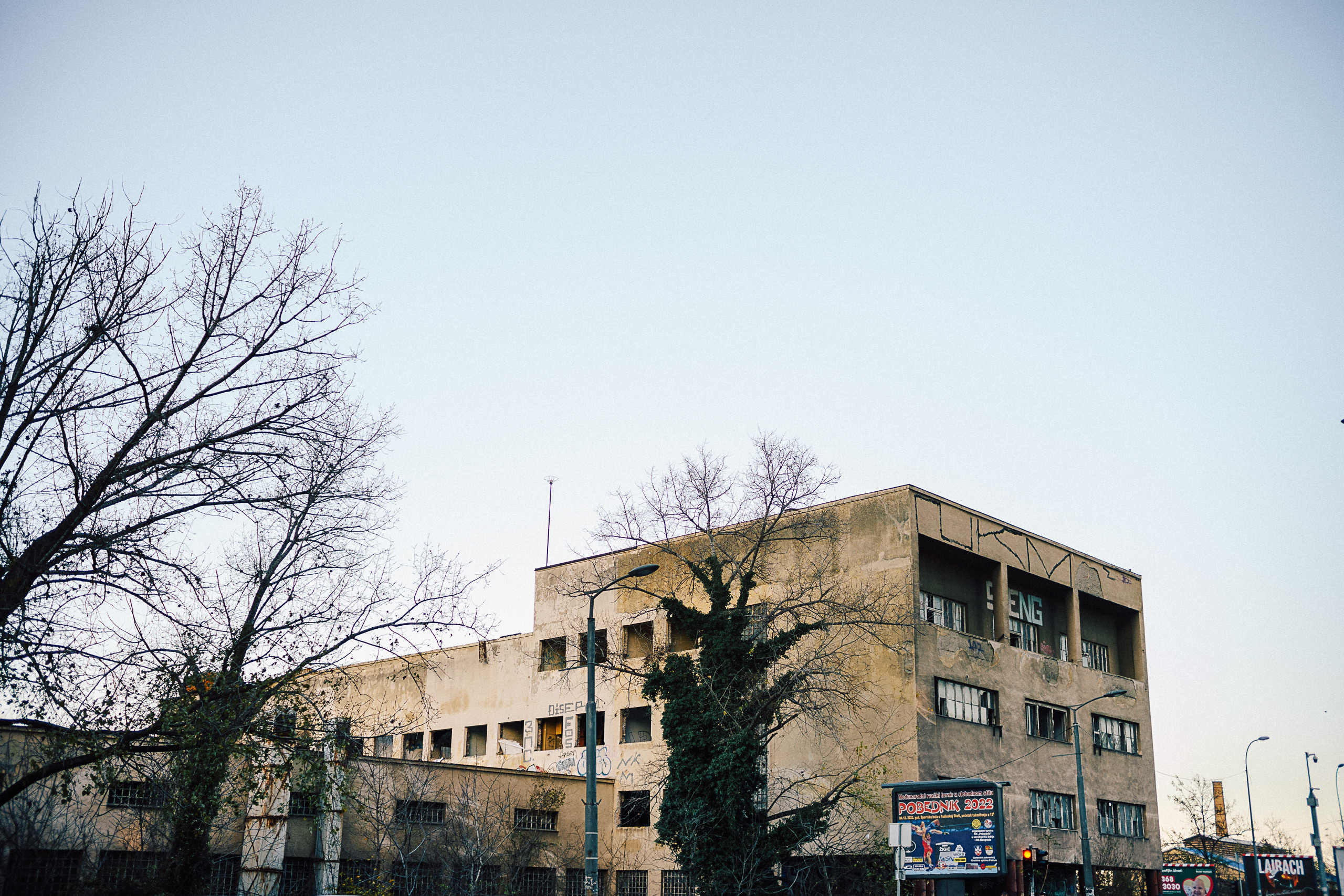 Београд. Oleg Kozachok — Photographer with Protanopia | Portraits, Texture & Light