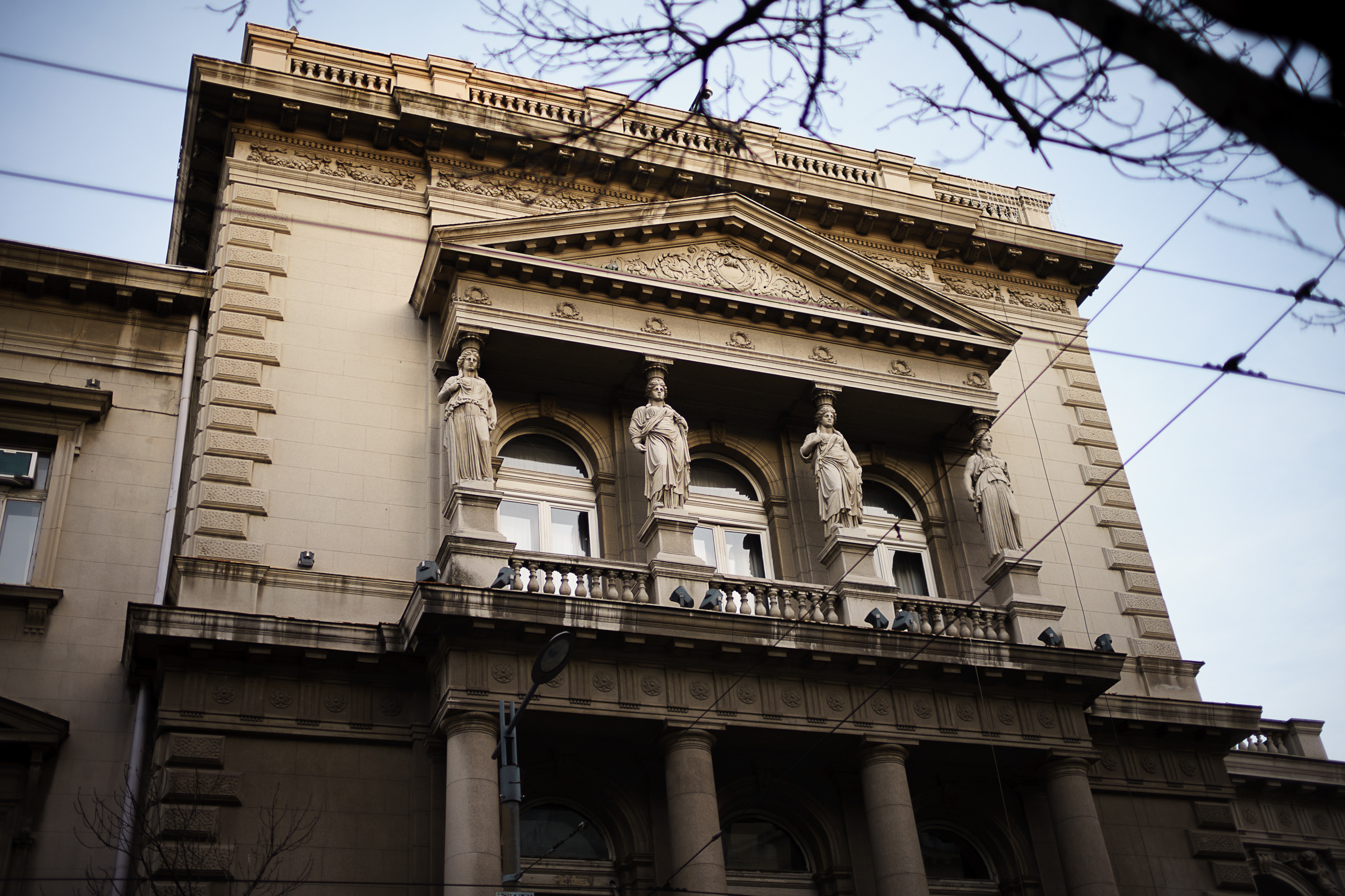 Београд. Oleg Kozachok — Photographer with Protanopia | Portraits, Texture & Light