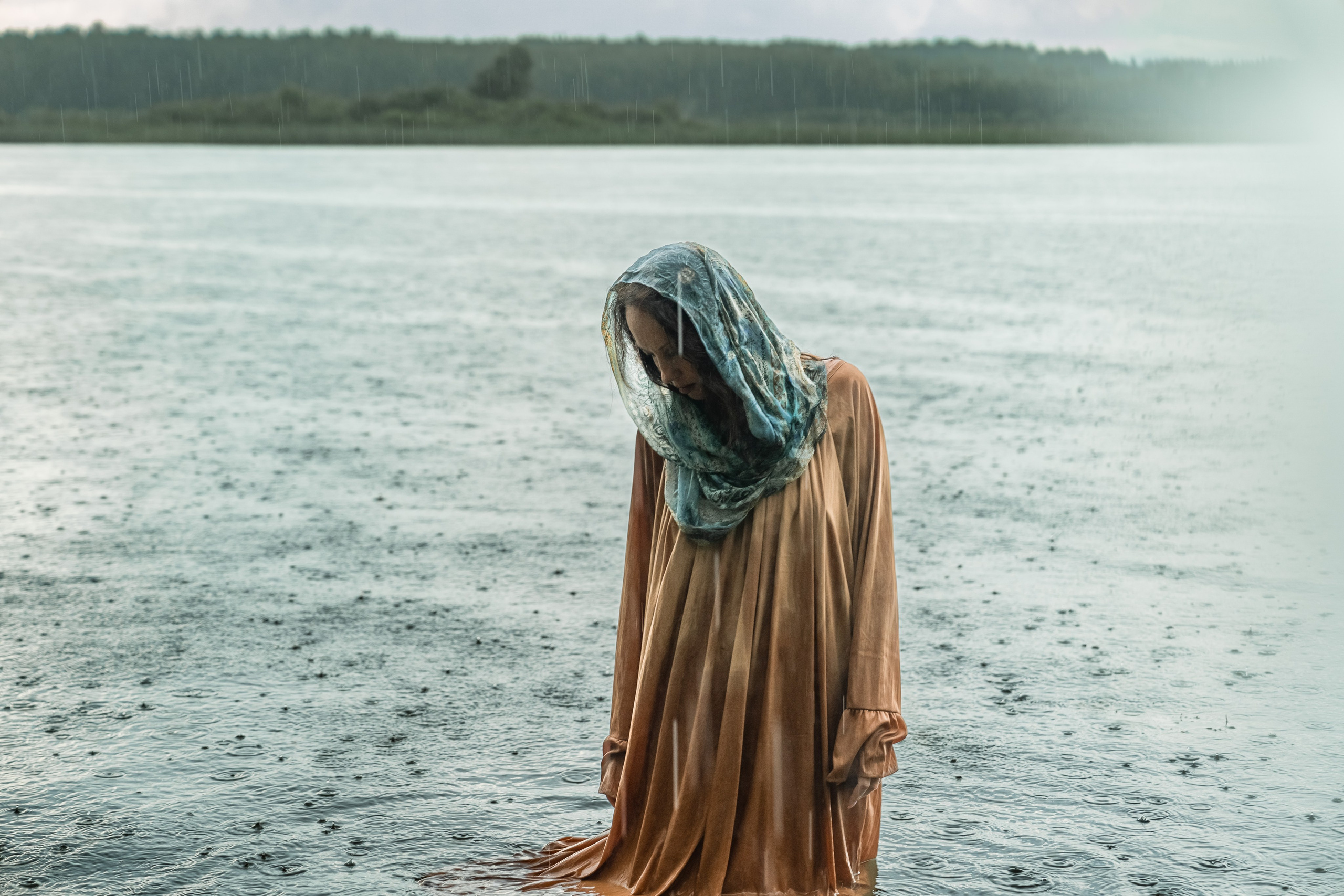 Женский портрет на природе