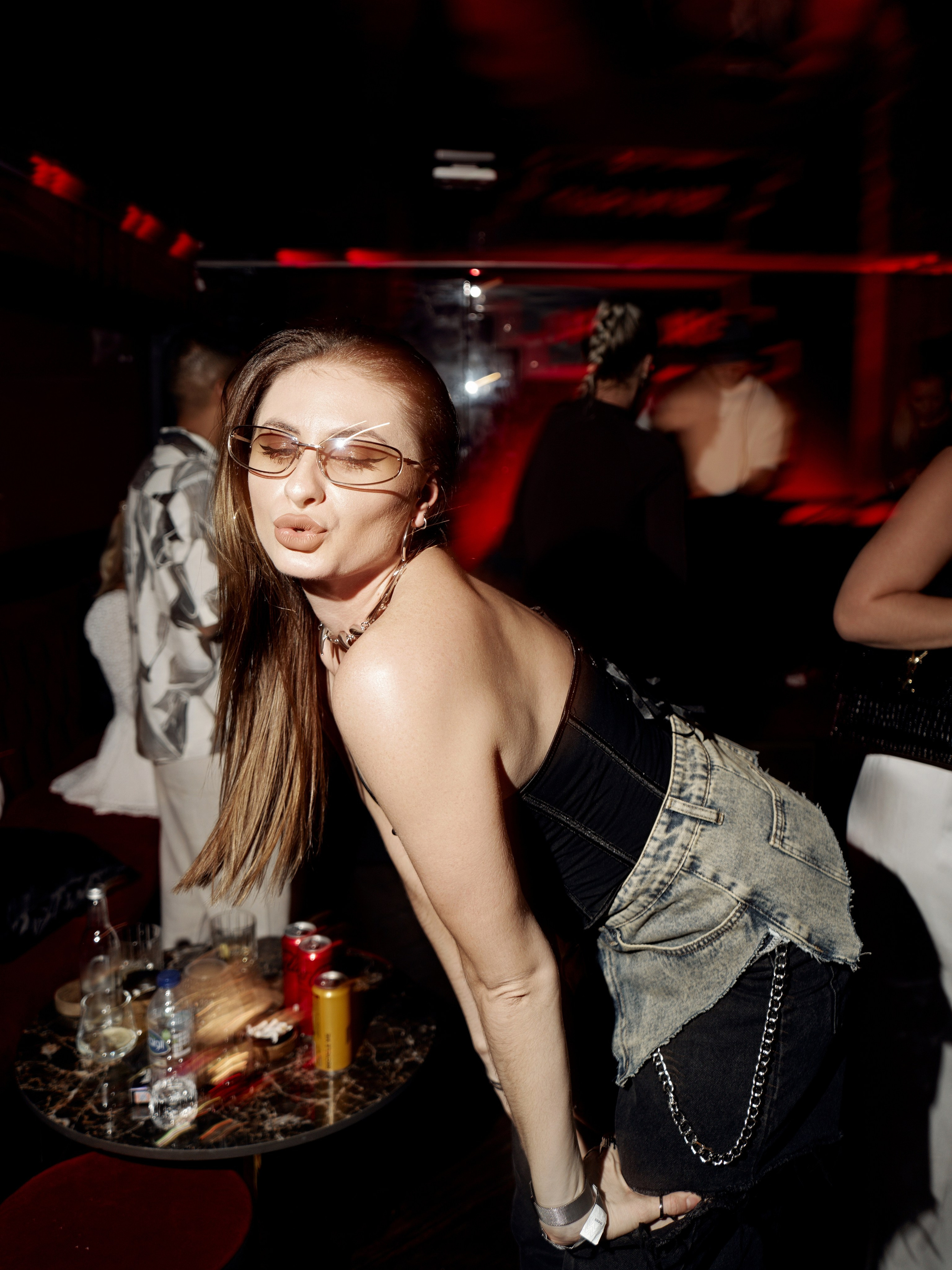 CLUB. NOIZOMAX Художественный фотограф в Дубай